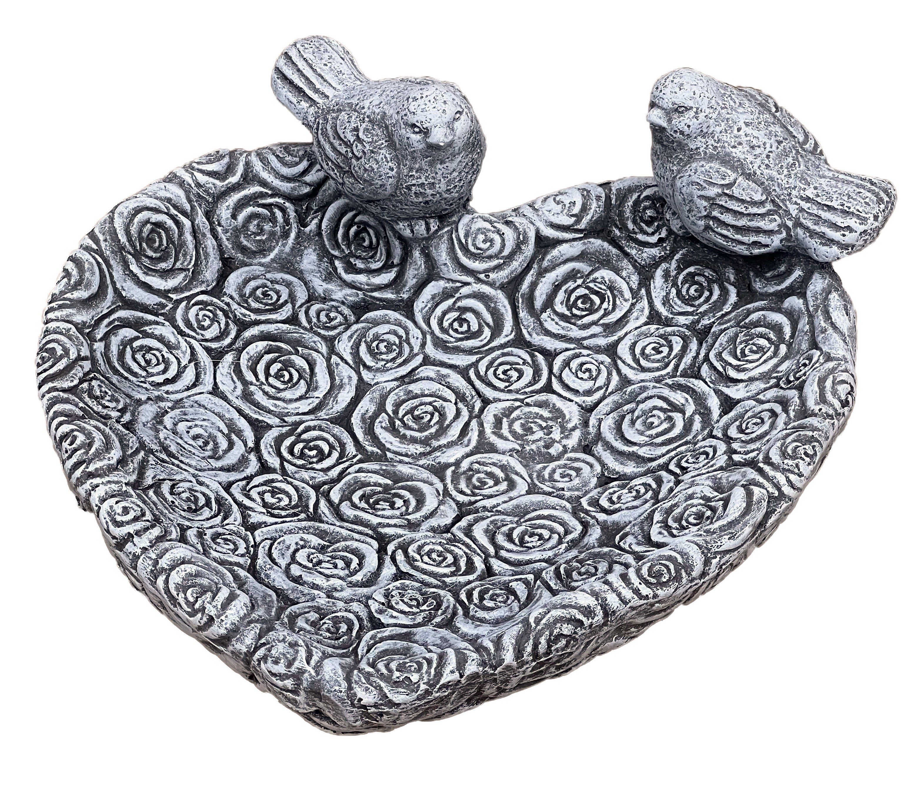 Stone and Style Vogeltränke Steinguss Vogeltränke Rosenherz XL Vogel frostfest massiv