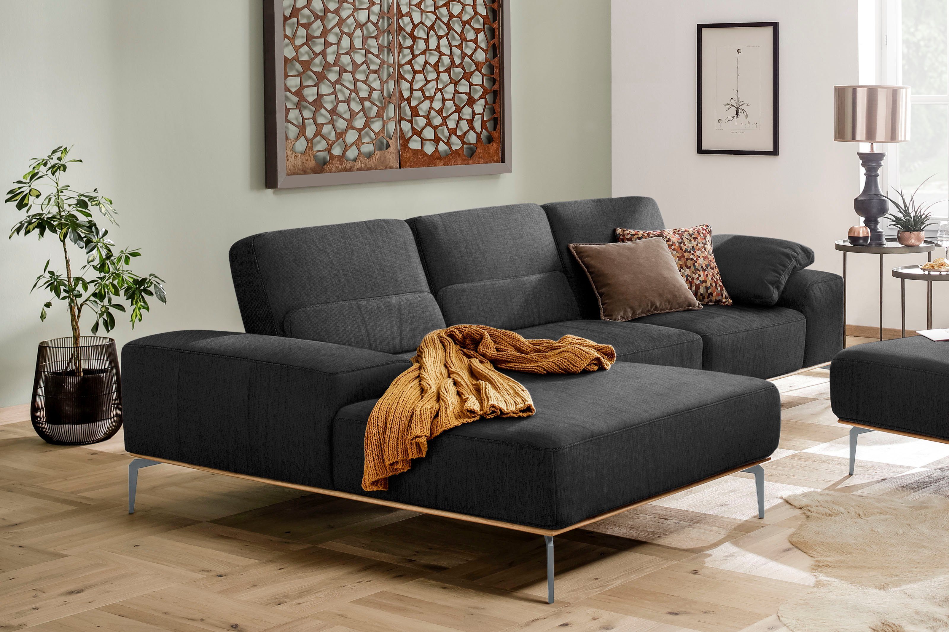 W.SCHILLIG Ecksofa run, mit elegantem Holzsockel, Füße in Silber matt, Breite 299 cm