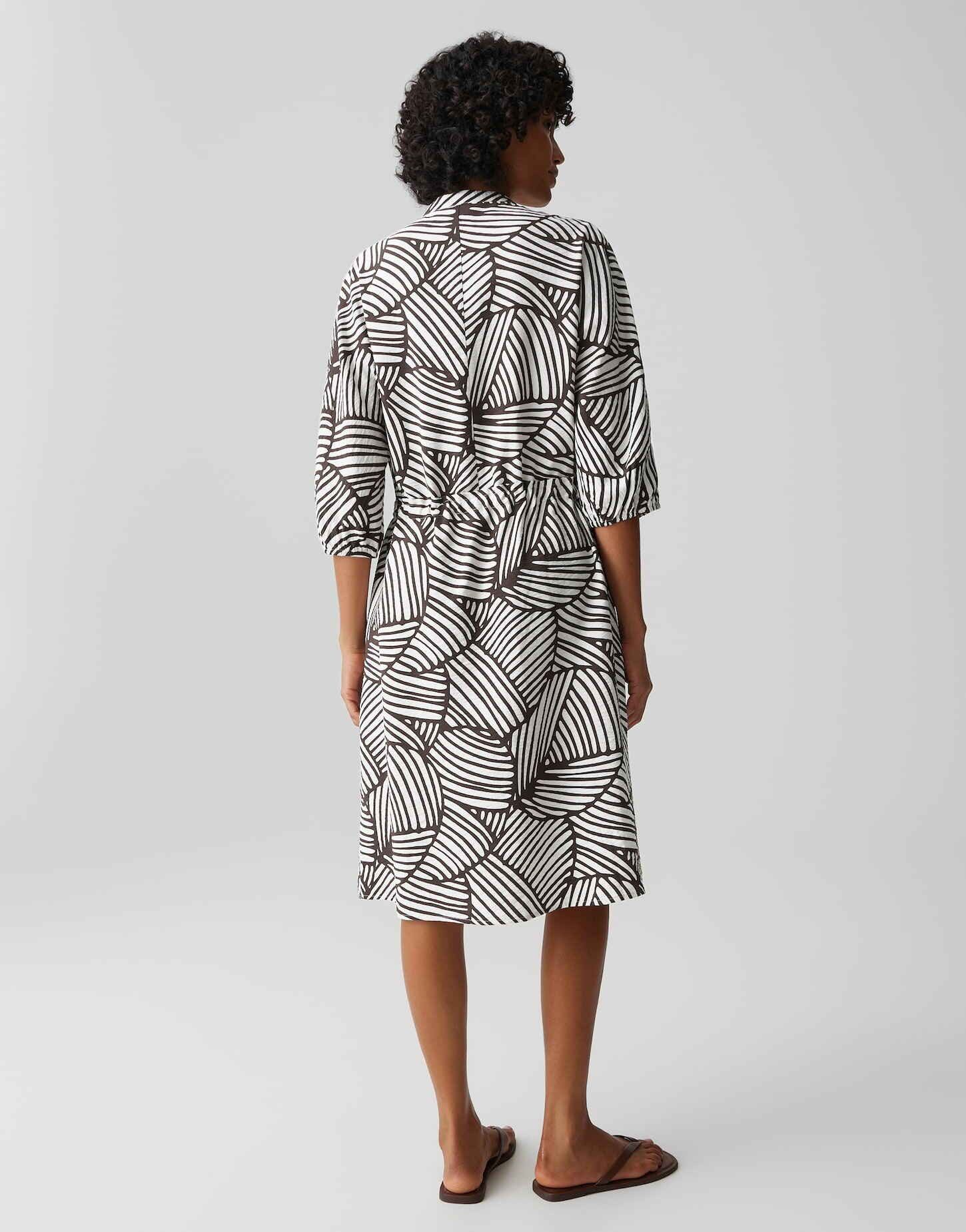 OPUS Minikleid Wenria botanical Der Tunnelzug in der Taille formt eine variable Silhouette