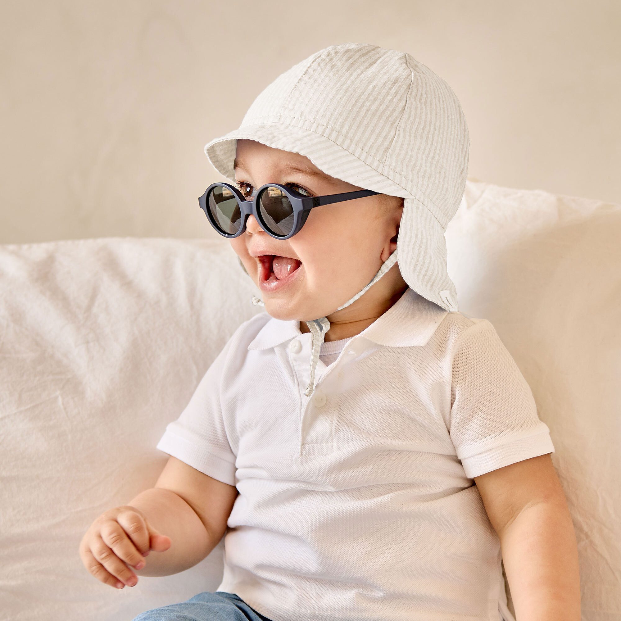 MAXIMO Schirmmütze BABY-Schildmütze, Seersucker kurzer Nackenschutz, Bindeband, UV (1-St) Seersucker