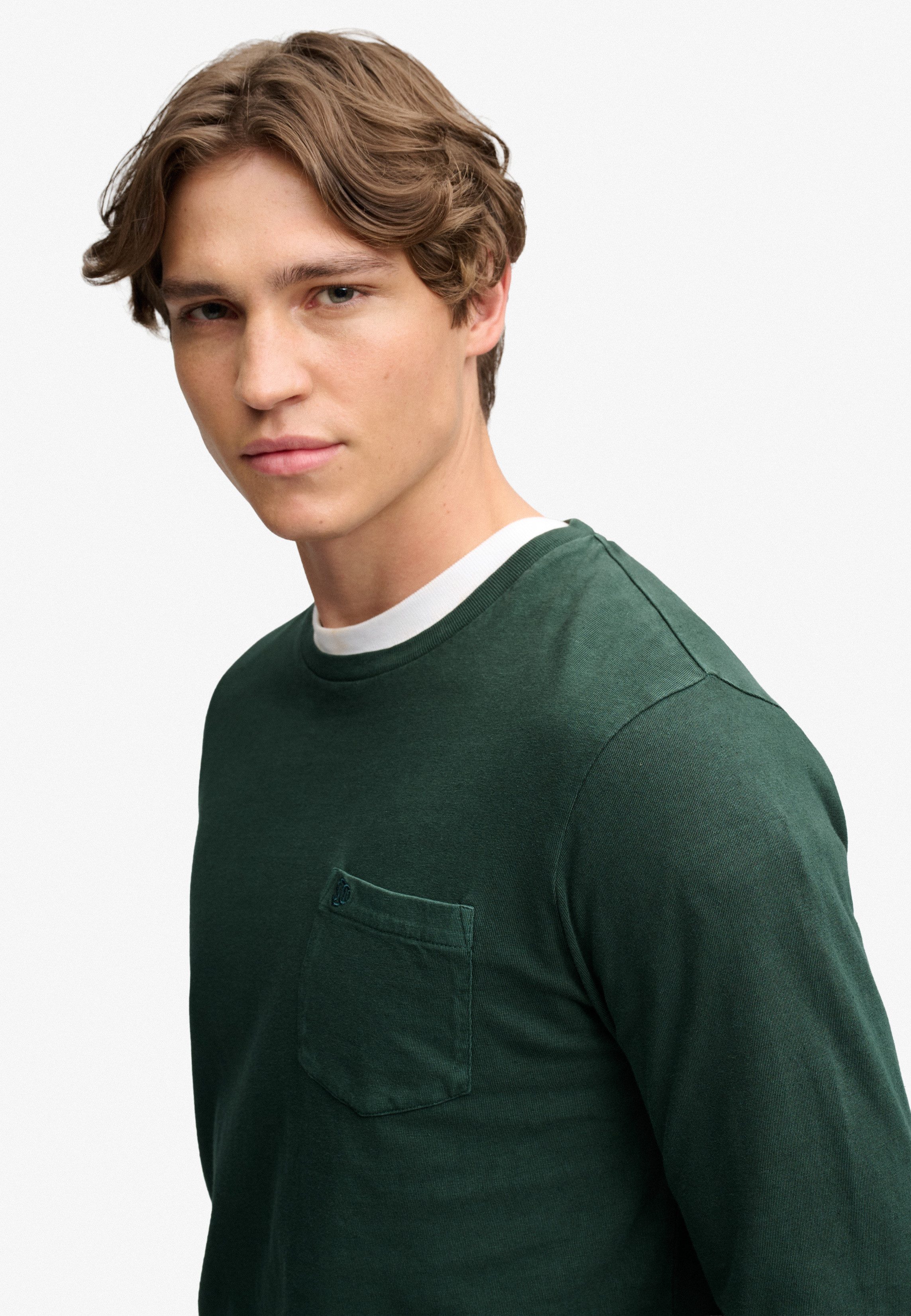 Superdry Langarmshirt COTTON LINEN L/S POCKET TOP aus Baumwolle und Leinen, Relaxed Fit, mit Rundhalsausschnitt