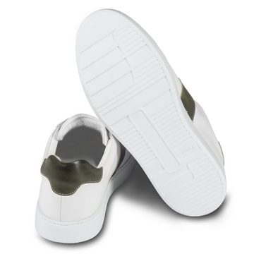 BRECOS Leder Sneaker in weiß mit grünen Applikationen, handgefertigt Sneaker Handgefertigt in Italien