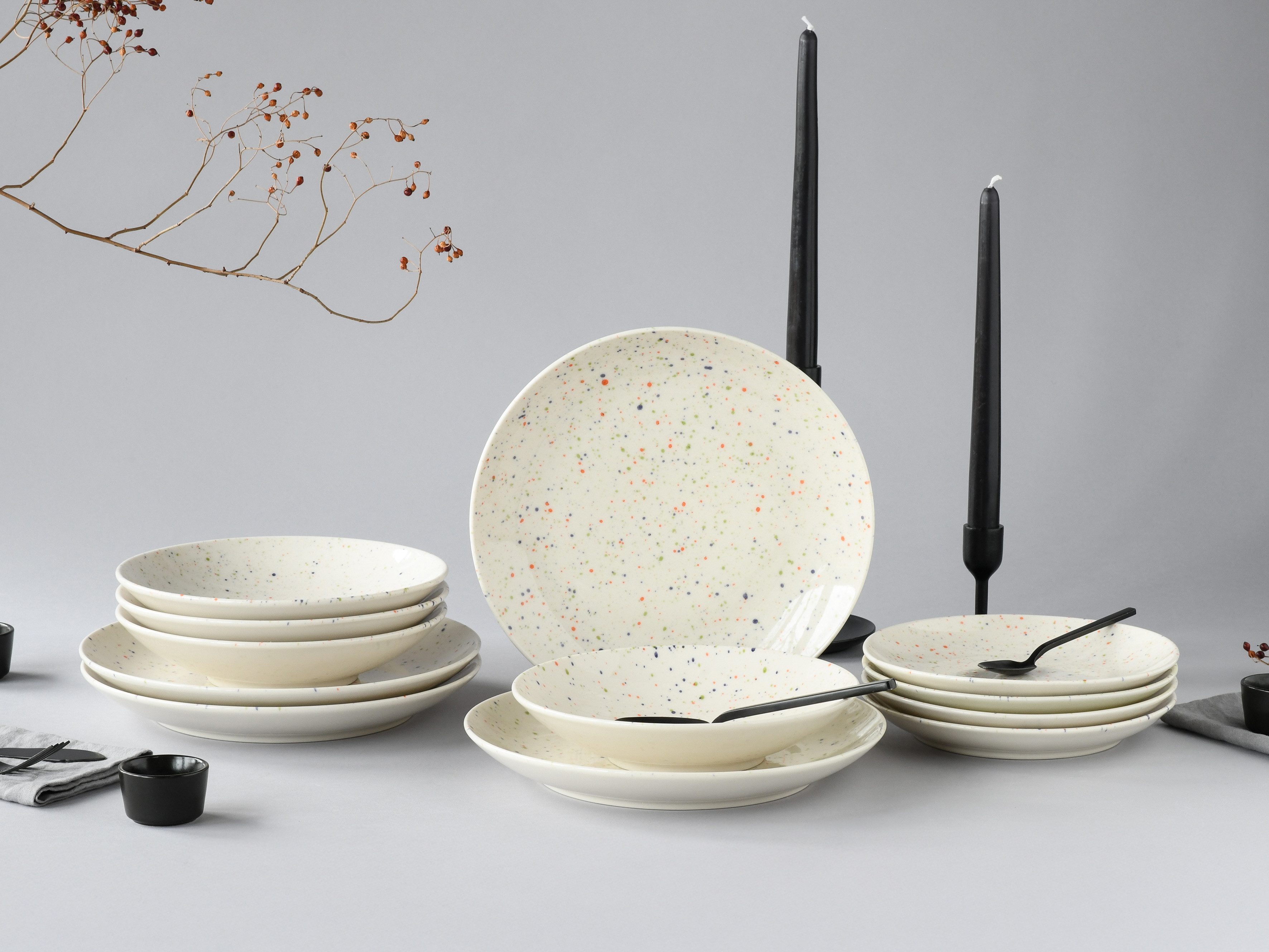 CreaTable Teller-Set Confetti, Tellerset 12-tlg. (12-tlg), 4 Personen, Steinzeug, Unregelmäßige bunte Punkte, Gute Laune Geschirr, Frisch, Freundlich
