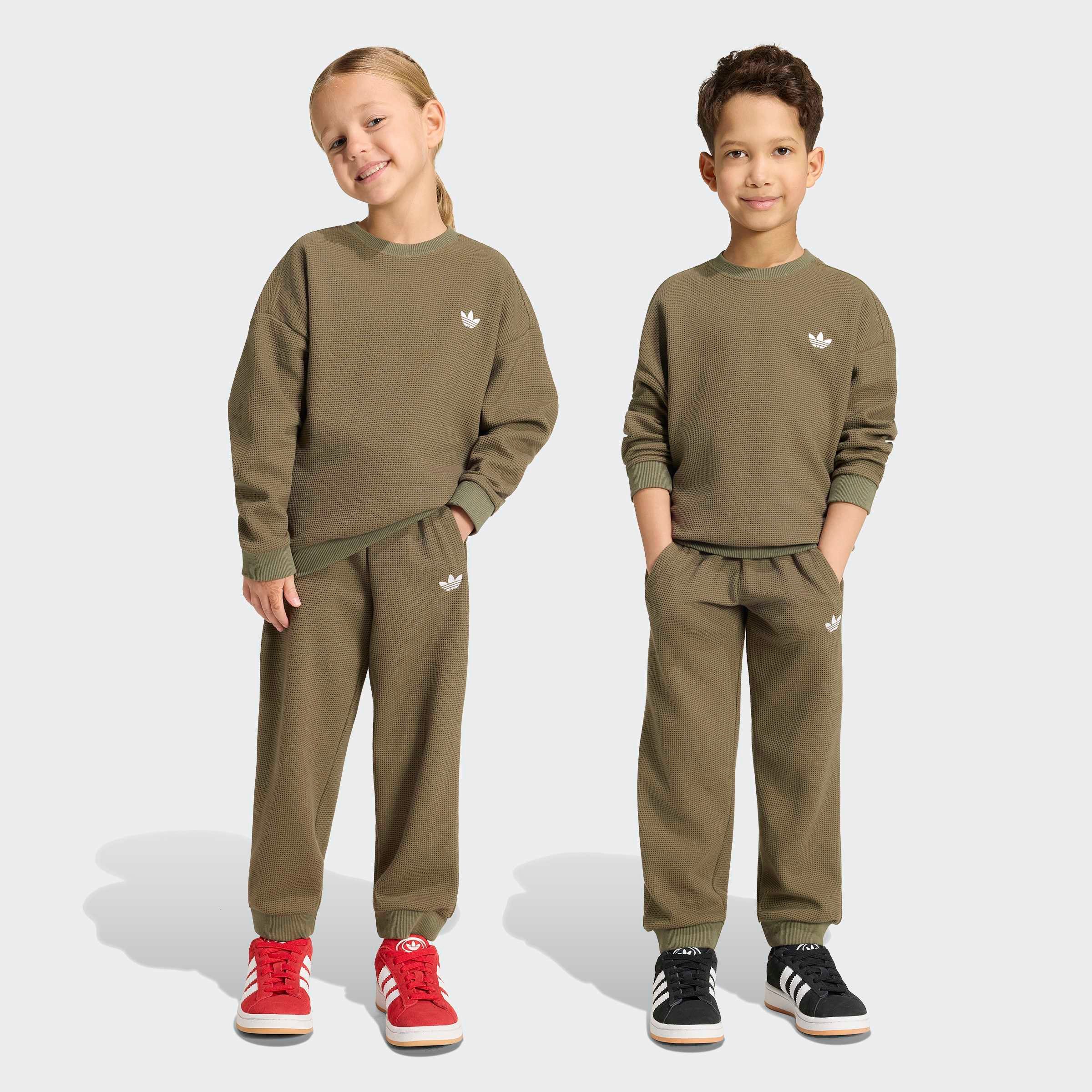 adidas Originals Trainingsanzug JOGGER SET (2-tlg), für Kinder, zweiteiliges Set, aus Polyester