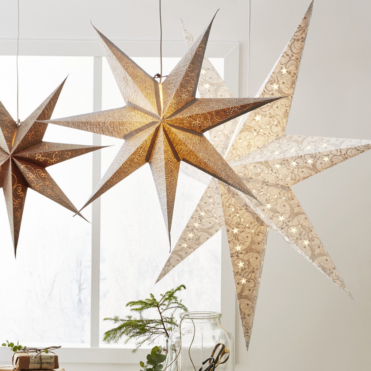 Decorus Weihnachtsstern Papierstern TRADING Leuchtstern Stern LED hängend 63cm STAR gold D: