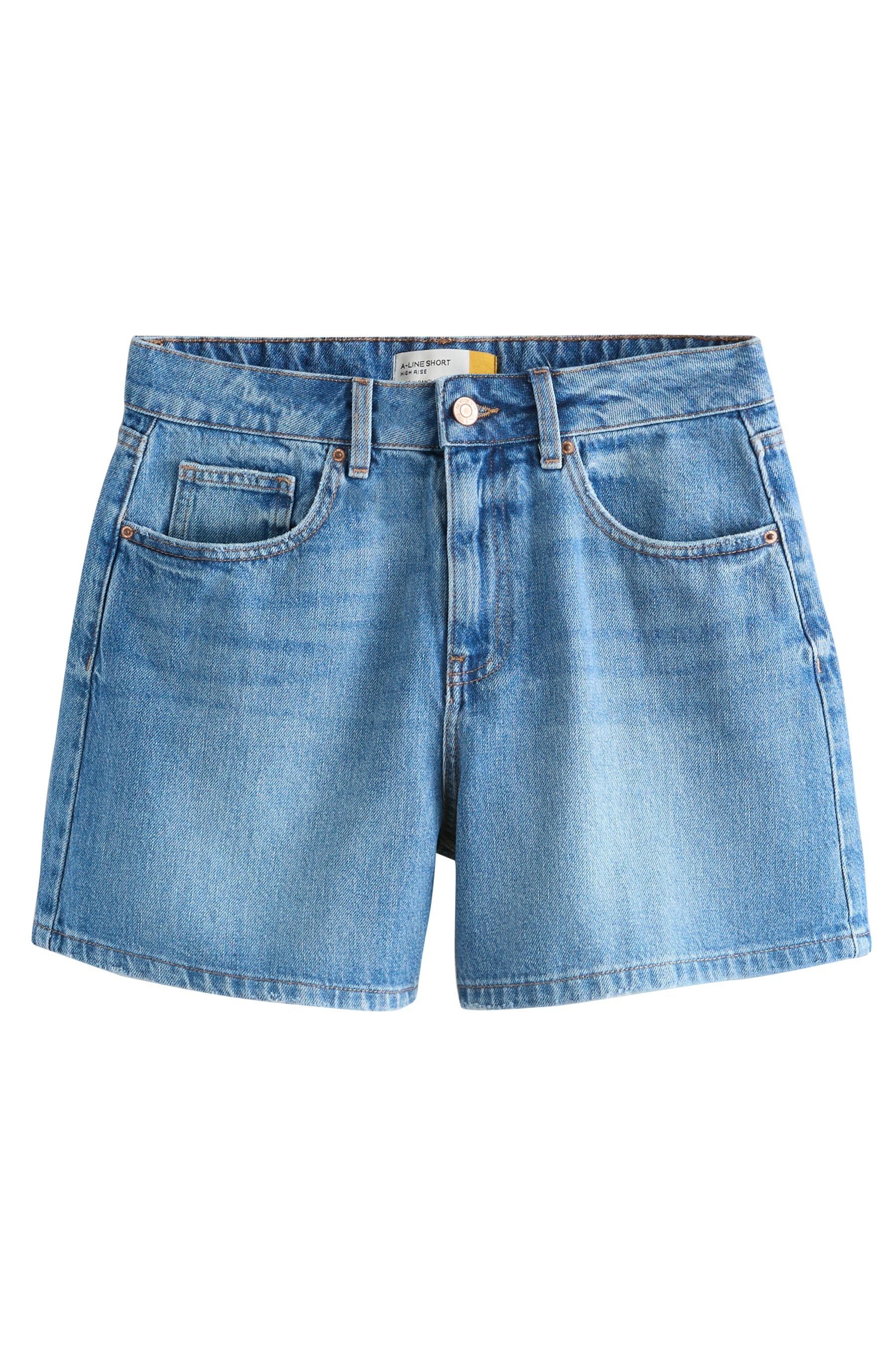 Next Jeansshorts Jeansshorts in A-Linien-Form, Kurzgröße (1-tlg)