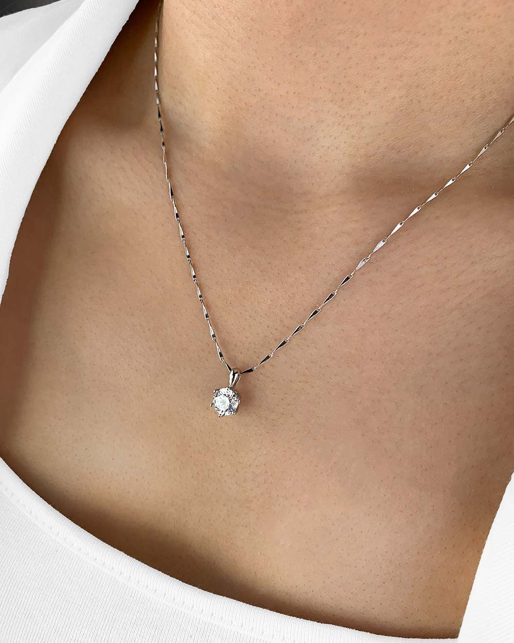 DANIEL CLIFFORD Kette mit Anhänger 'Rosalie' Damen Halskette Silber 925 Solitär Anhänger Kristall (inkl. Verpackung), feine Silberkette 45cm, Kristallanhänger weißer Stein mit Wave Chain