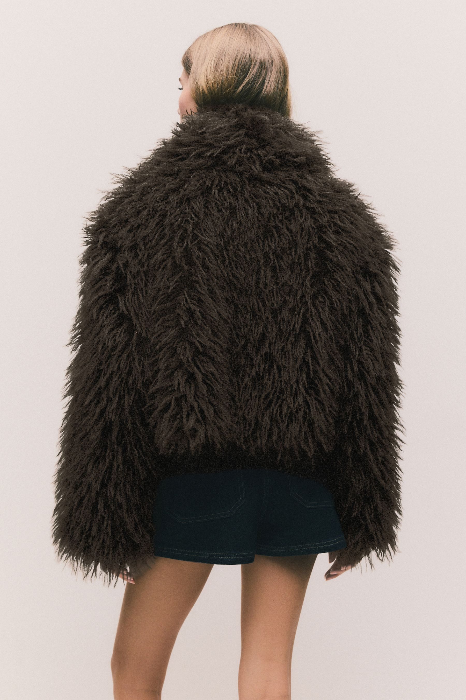 Next Fellimitatjacke Zotteliger Kunstfellmantel, Kurzgröße (1-St) günstig online kaufen