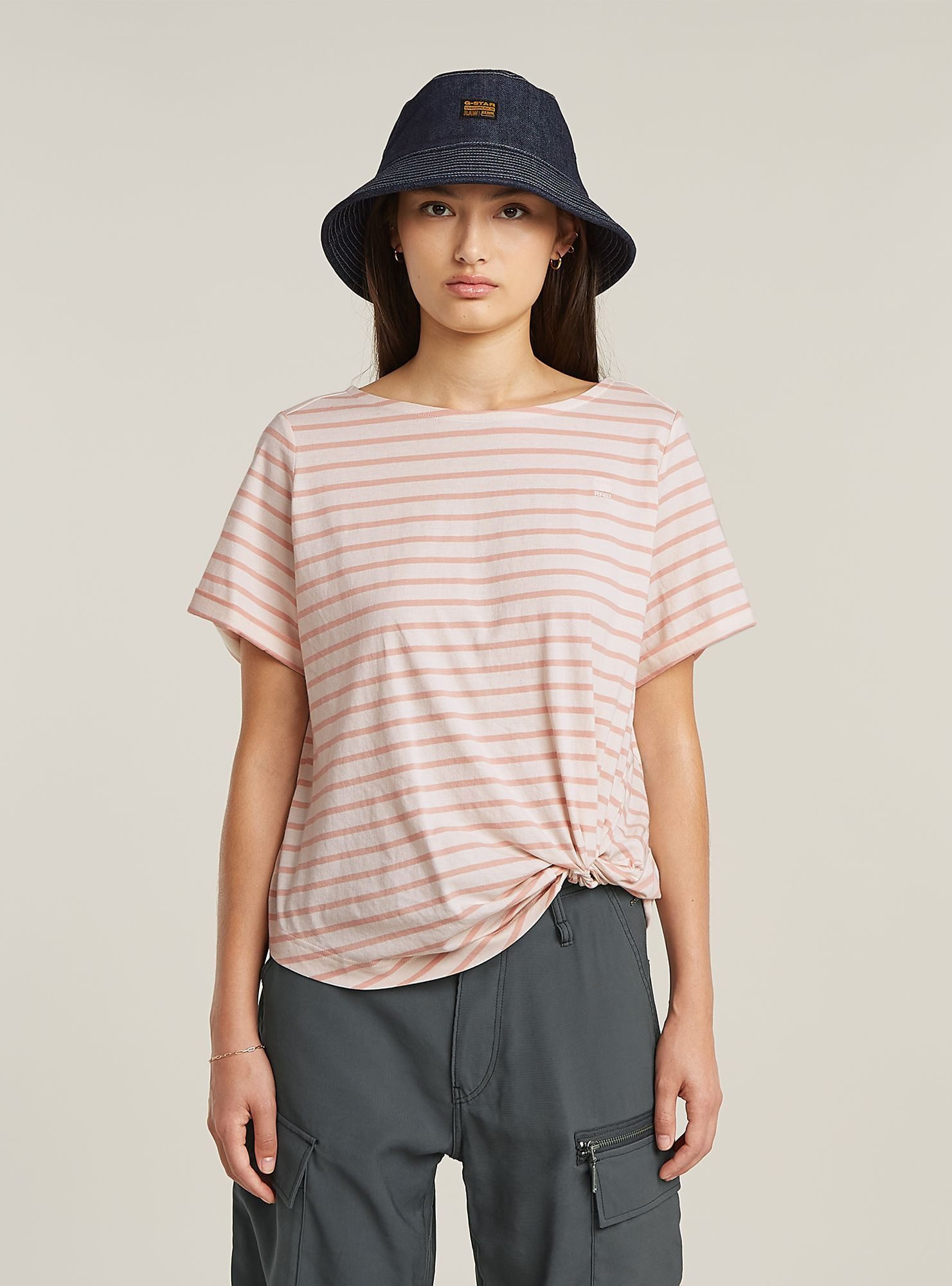 T-Shirt Knot T-Shirt