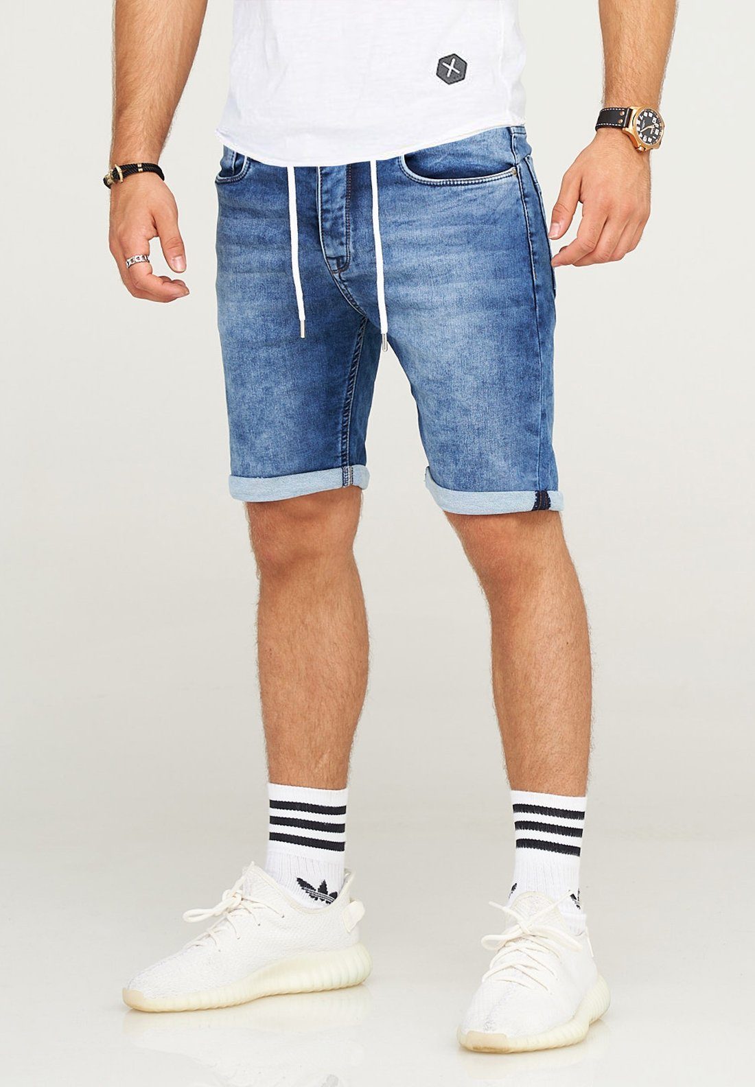 Shorts behype Jogger-Style hellblau MAKAY modernen im
