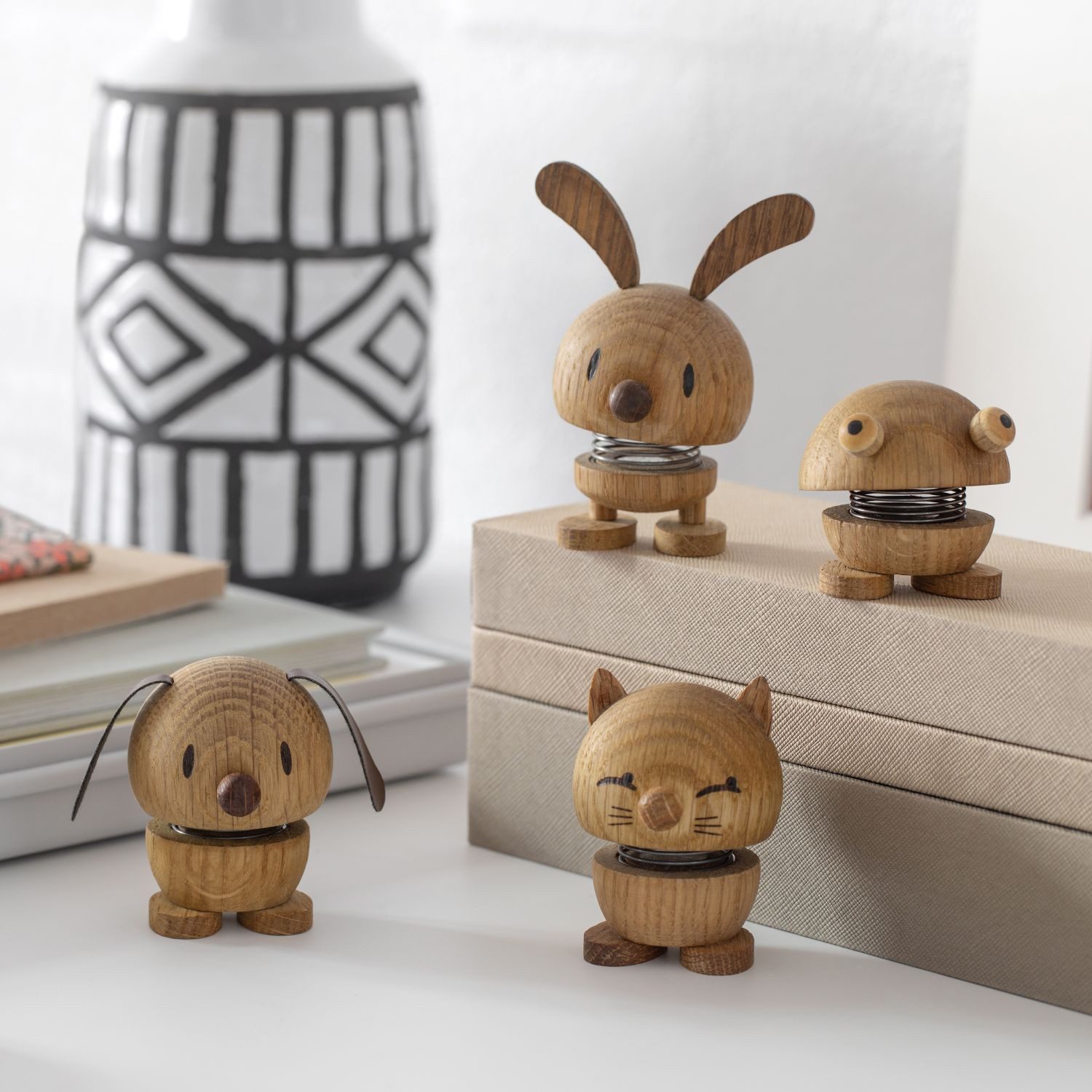 HOPTIMIST Dekofigur Dog S Oak