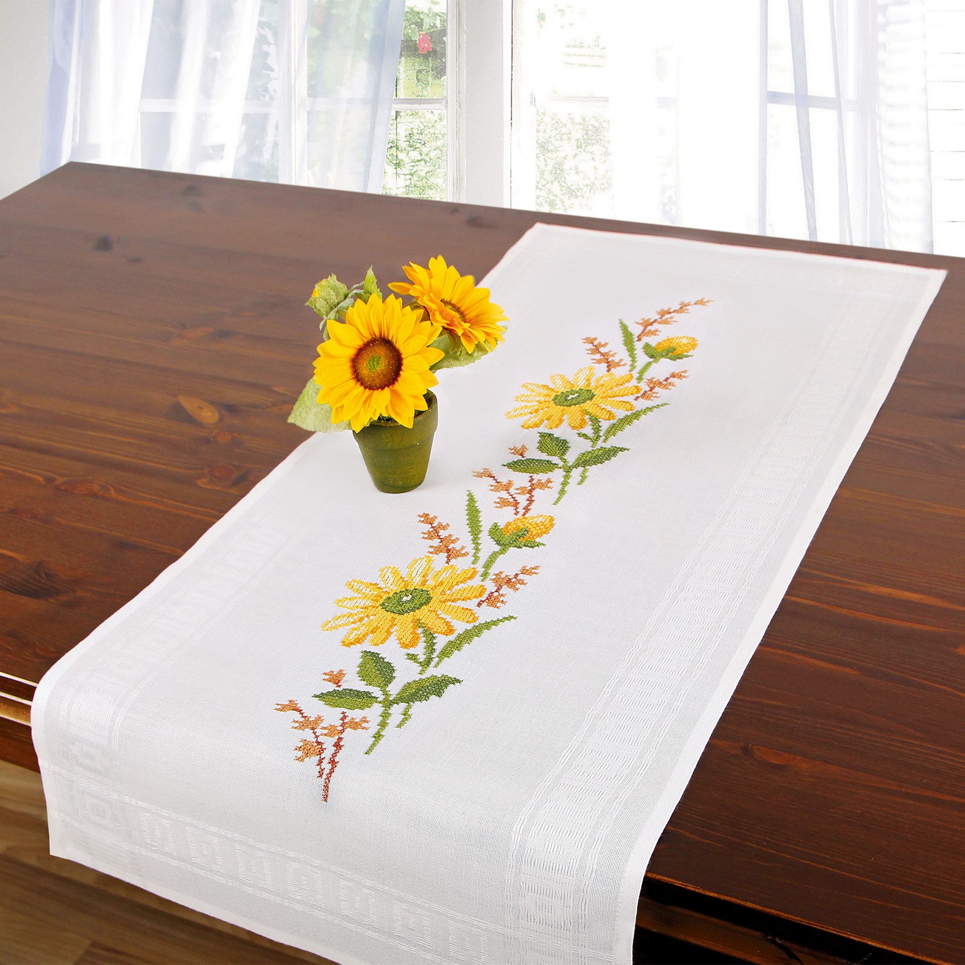 Delindo Lifestyle Kreativset Handarbeits-Tischläufer - Sticken günstig online kaufen