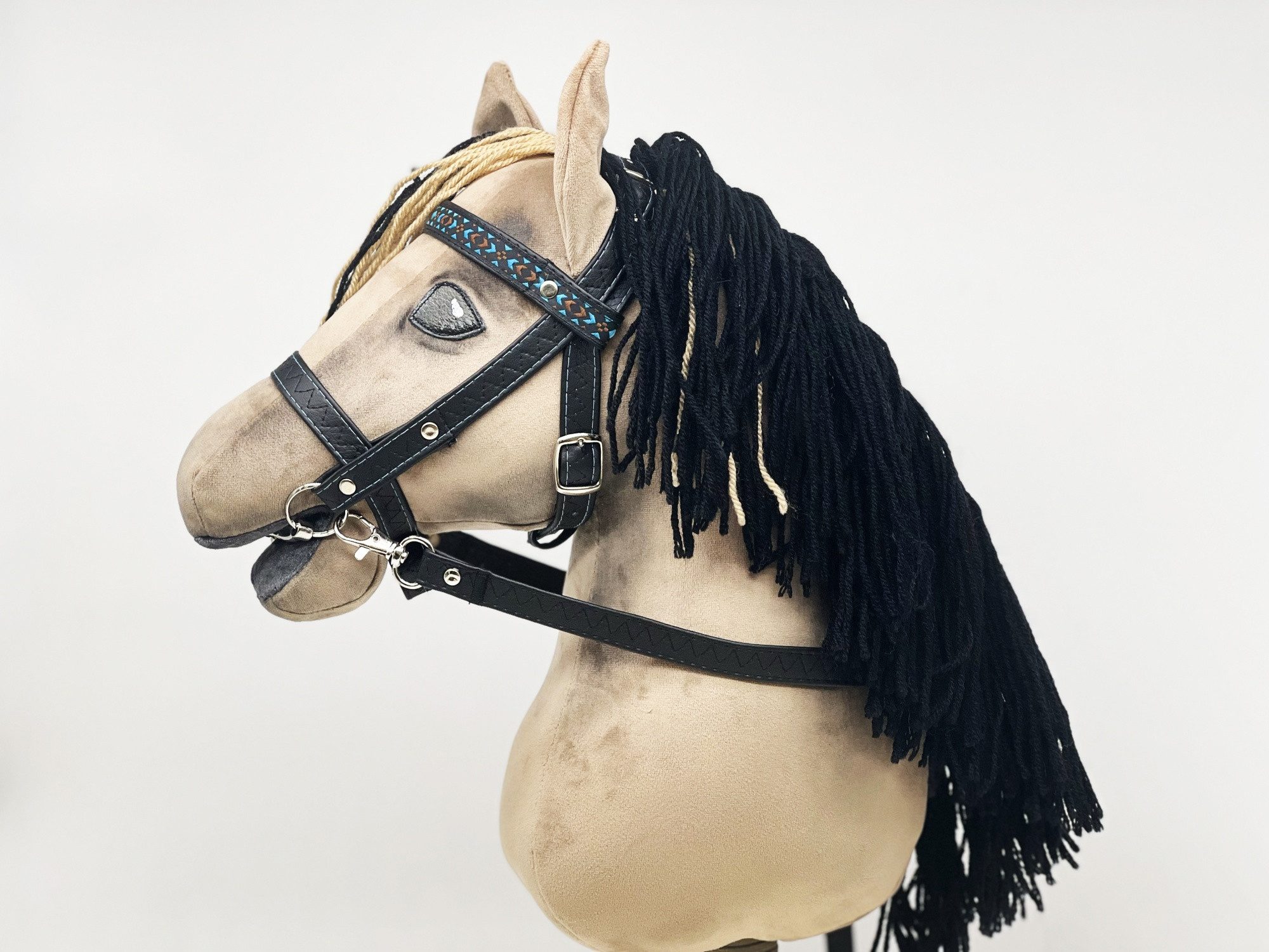 Pferdesport-Profi Hobby Horse Reithalfter Hophorse Trense mit Stirnriemen (Stoff) und Поводья