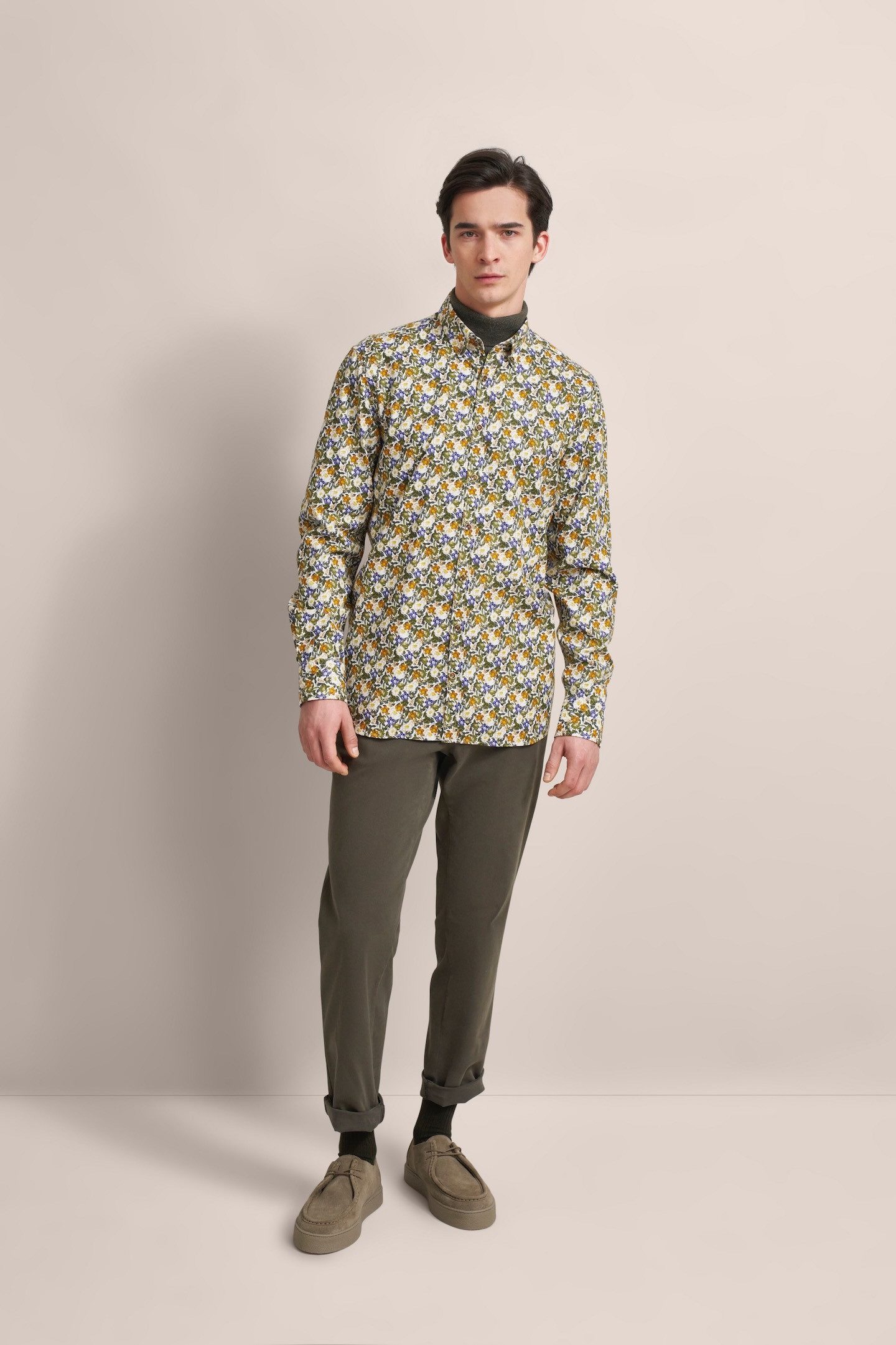 bugatti mit Button-Down-Kragen