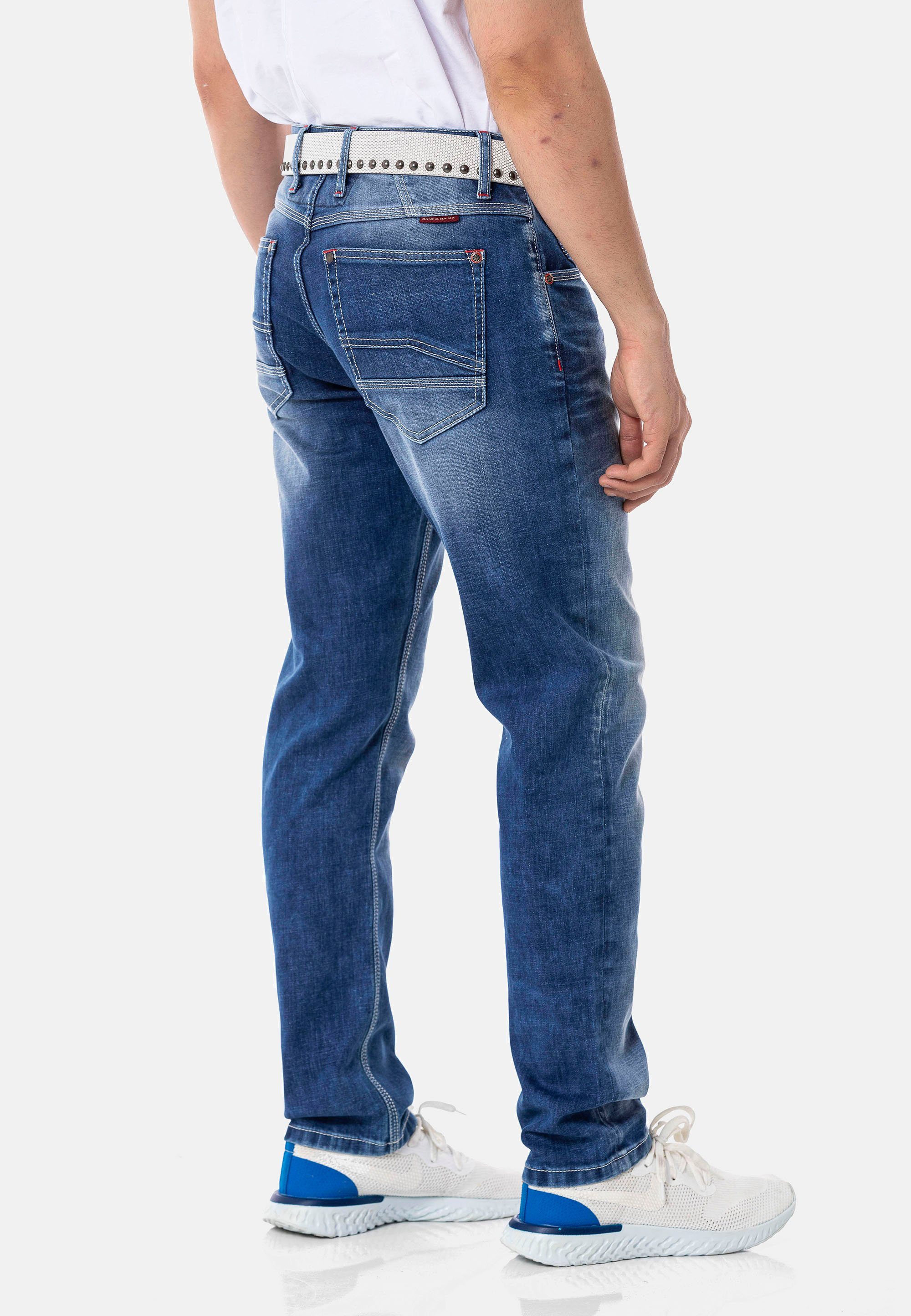 Straight-Jeans dezenter Waschung Baxx mit Cipo &