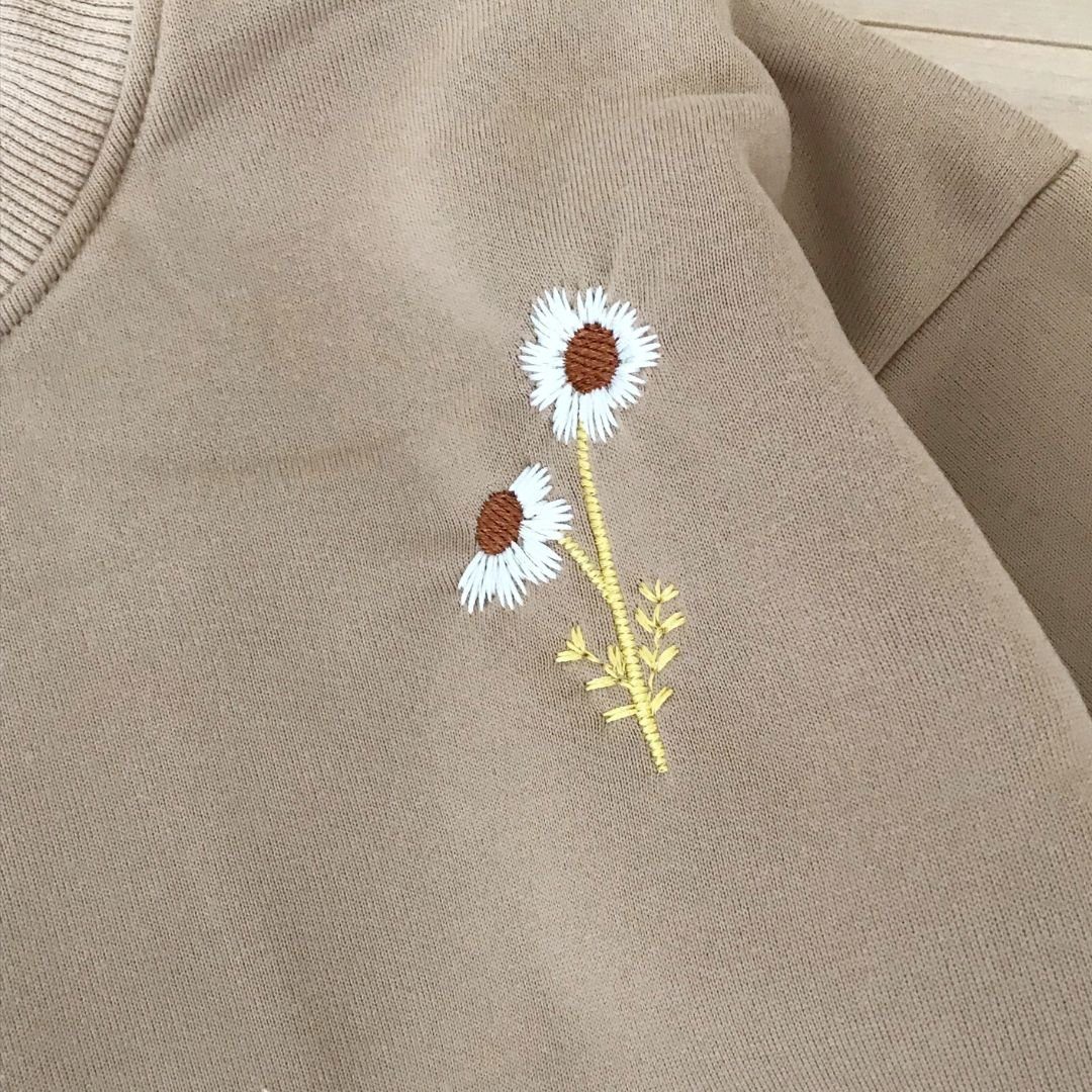 suebidou Langarmshirt & Hose Outfit Set Sweatshirt & Jogger mit Blumenstickerei (1 Sweatshirt und 1 Hose) nachhaltig, kreativ