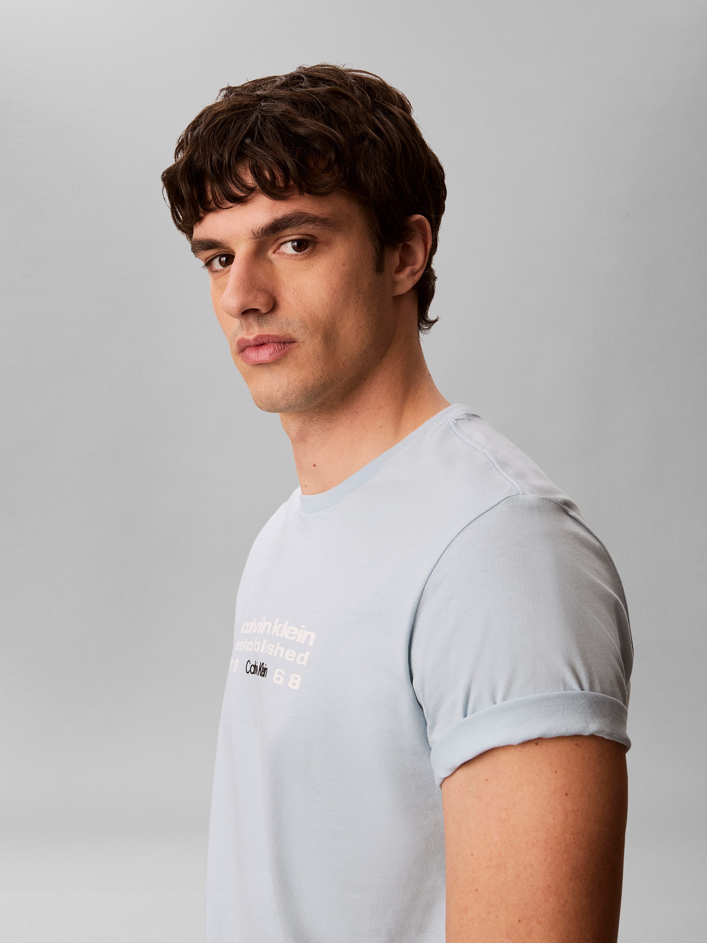 Calvin Klein Jeans T-Shirt CALVIN KLEIN FUTUR Regular fit mit Rundhalsausschnitt – Bild 4 von 5
