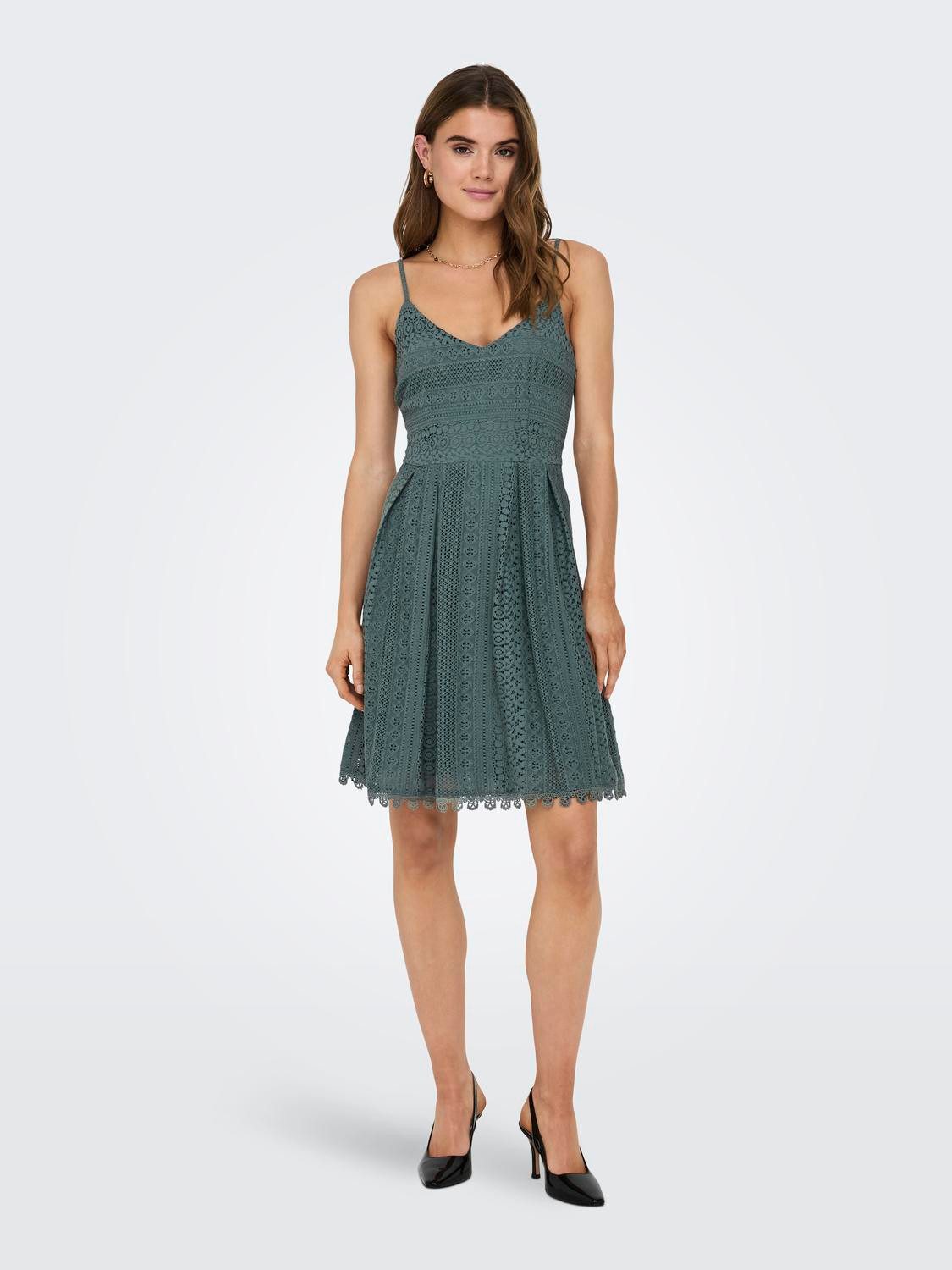 ONLY Trägerkleid ONLHELENA – Trägerkleid aus Baumwolle für den Sommer Baumwolle, regular fit, V-Ausschnitt