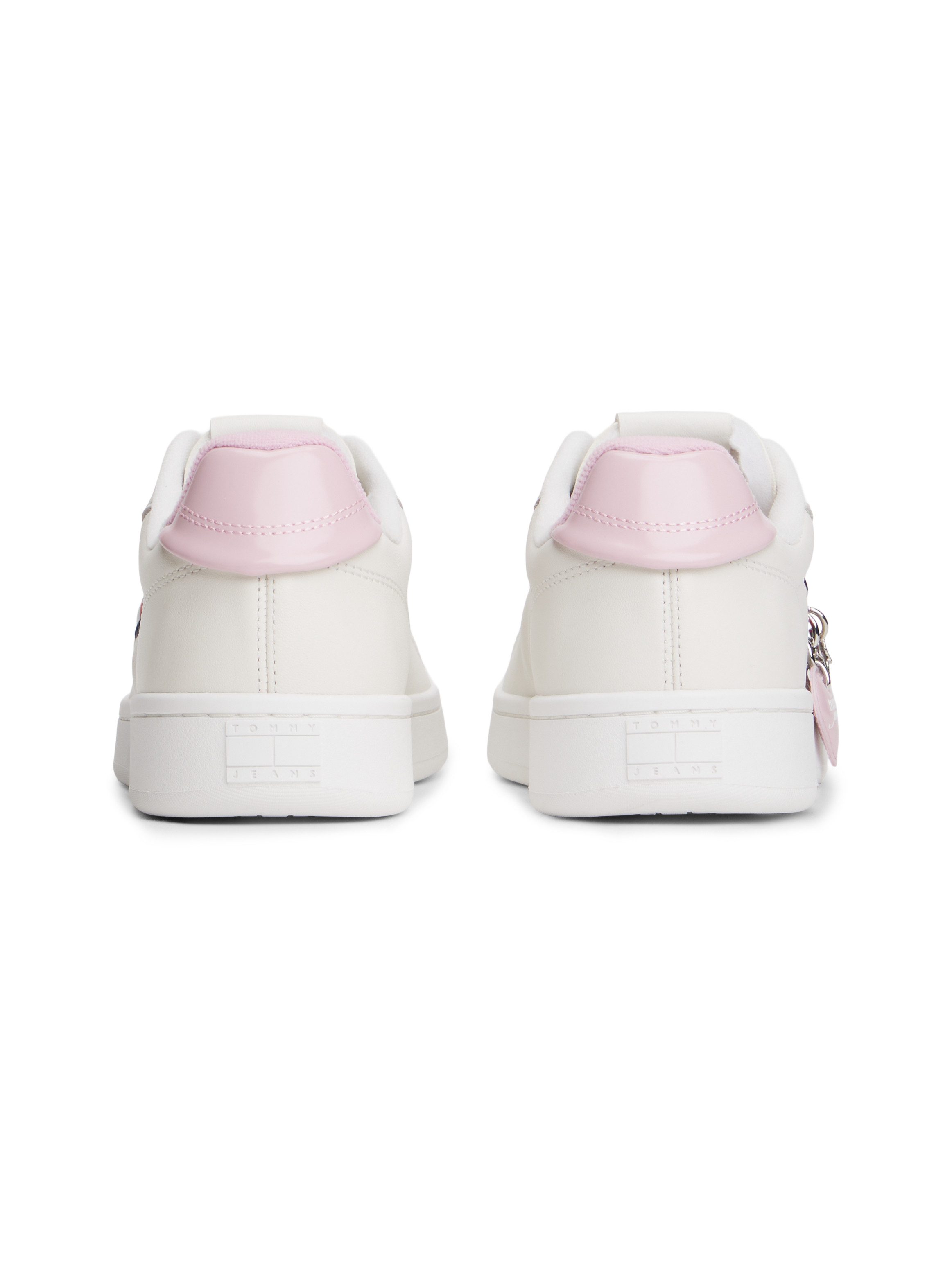 Tommy Jeans ARCHIVE '98 VALENTINES Plateausneaker Freizeitschuh, Halbschuh, Schnürschuh mit Herzchen-Anhänger