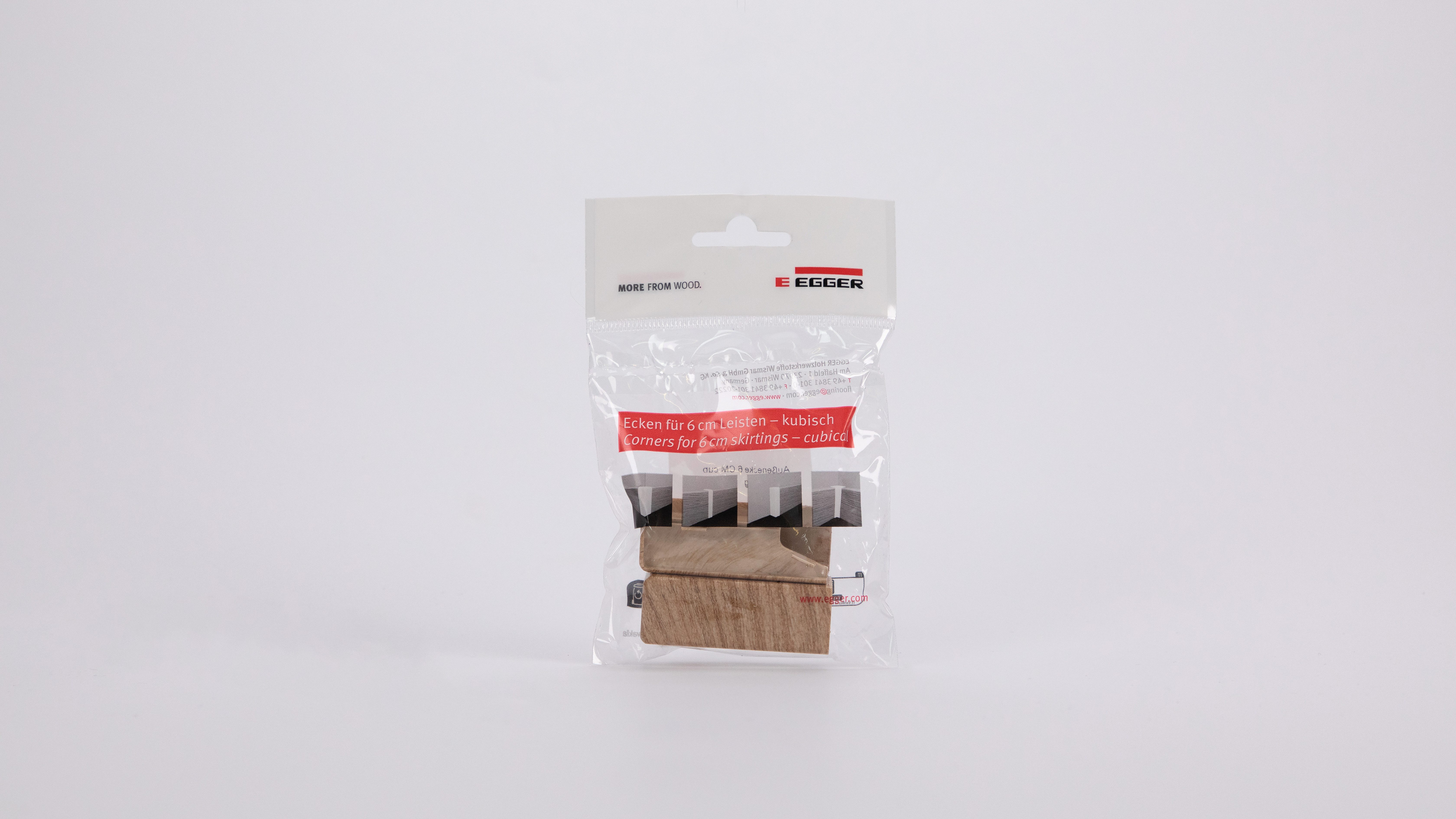 EGGER Sockelleisten-Aussenecke Eiche honig, L: 1.6 cm, H: 5.9 cm, 2-St., neues kubisches Profil; 2 Stück