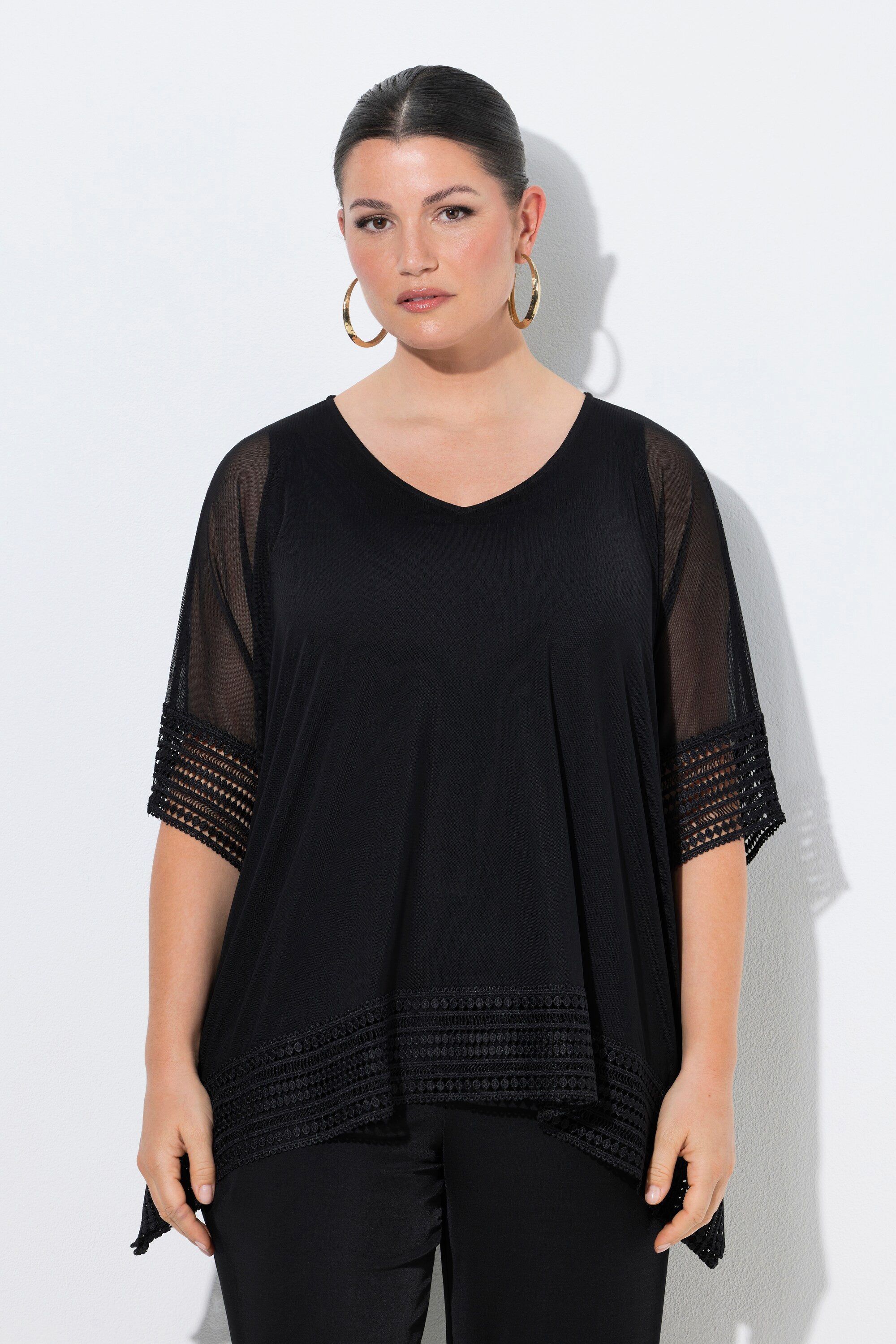 Ulla Popken Druckbluse Mesh-Bluse Spitzenkanten Oversized V-Ausschnitt