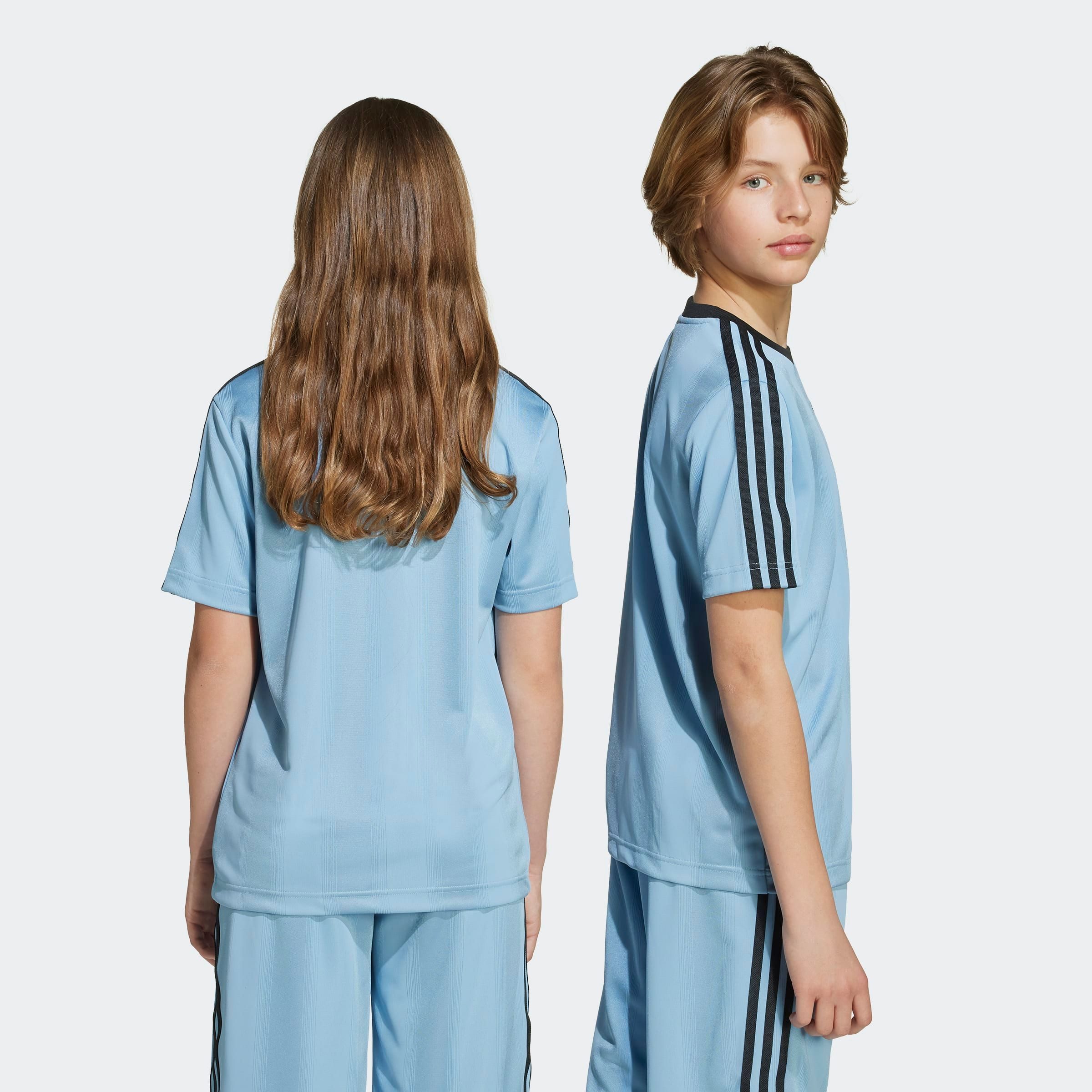 adidas Originals T-Shirt JACQUARD KIDS sportlicher Stil, lockere Passform, für Kinder und Teens