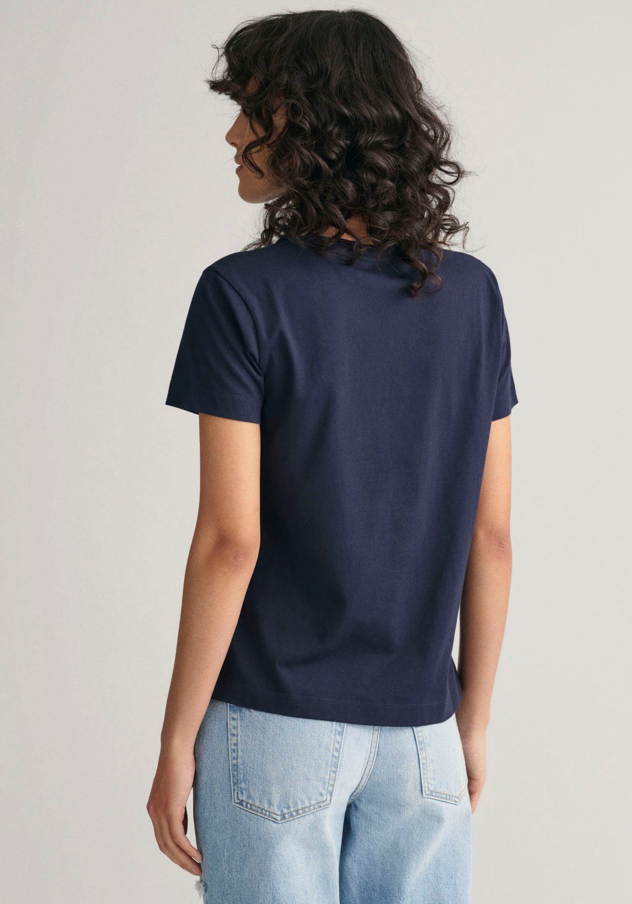 Gant T-Shirt REG einer kleinen Wappen-Grafik der KA T-SHIRT Brust mit auf aufgestickten SHIELD blue Evening