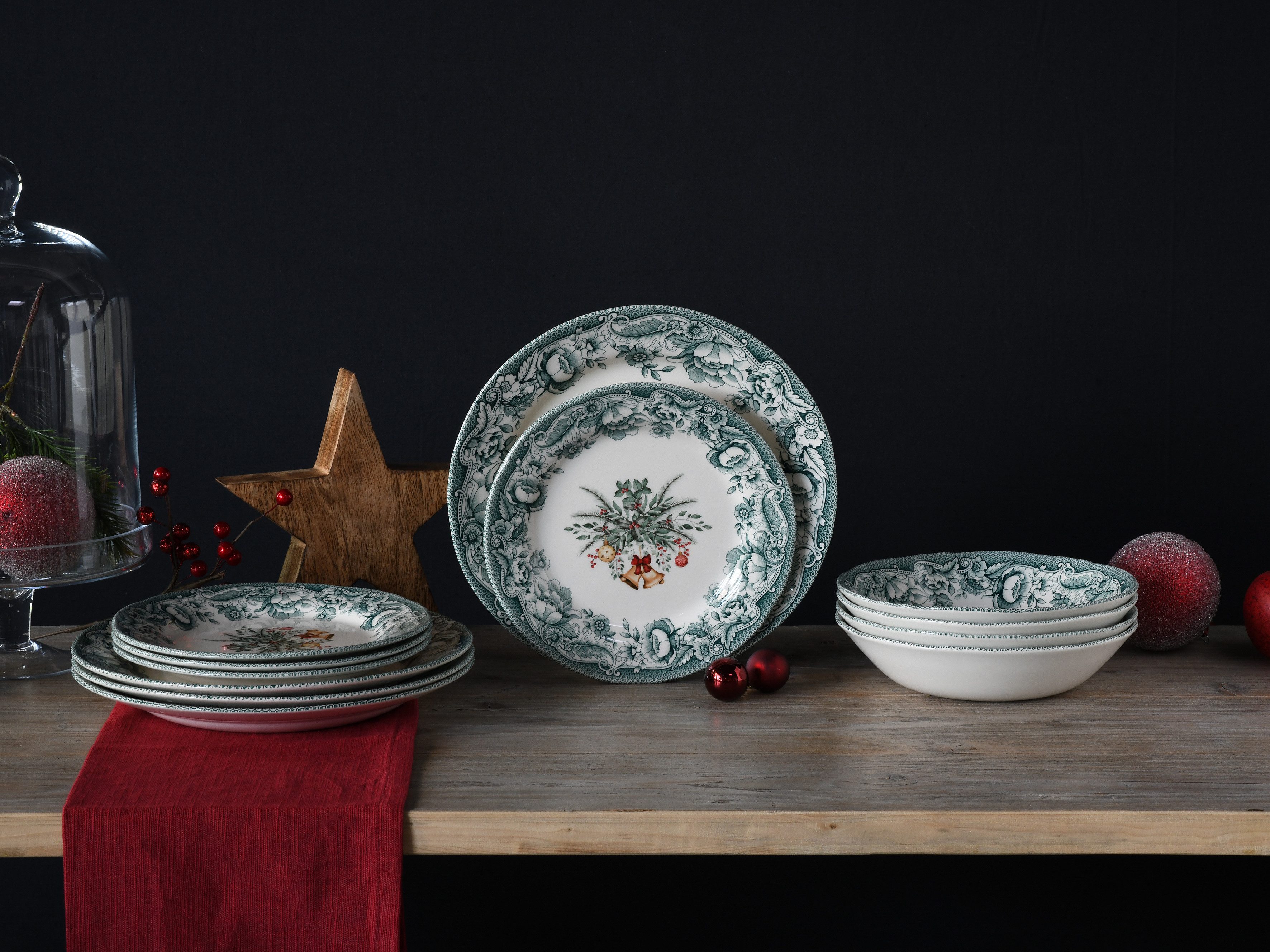 CreaTable Teller-Set Weihnachten Grün, Teller Set 12-tlg (12-tlg), 4 Personen, Steingut, Weihnachtsdekorationen als Zentralmotiv