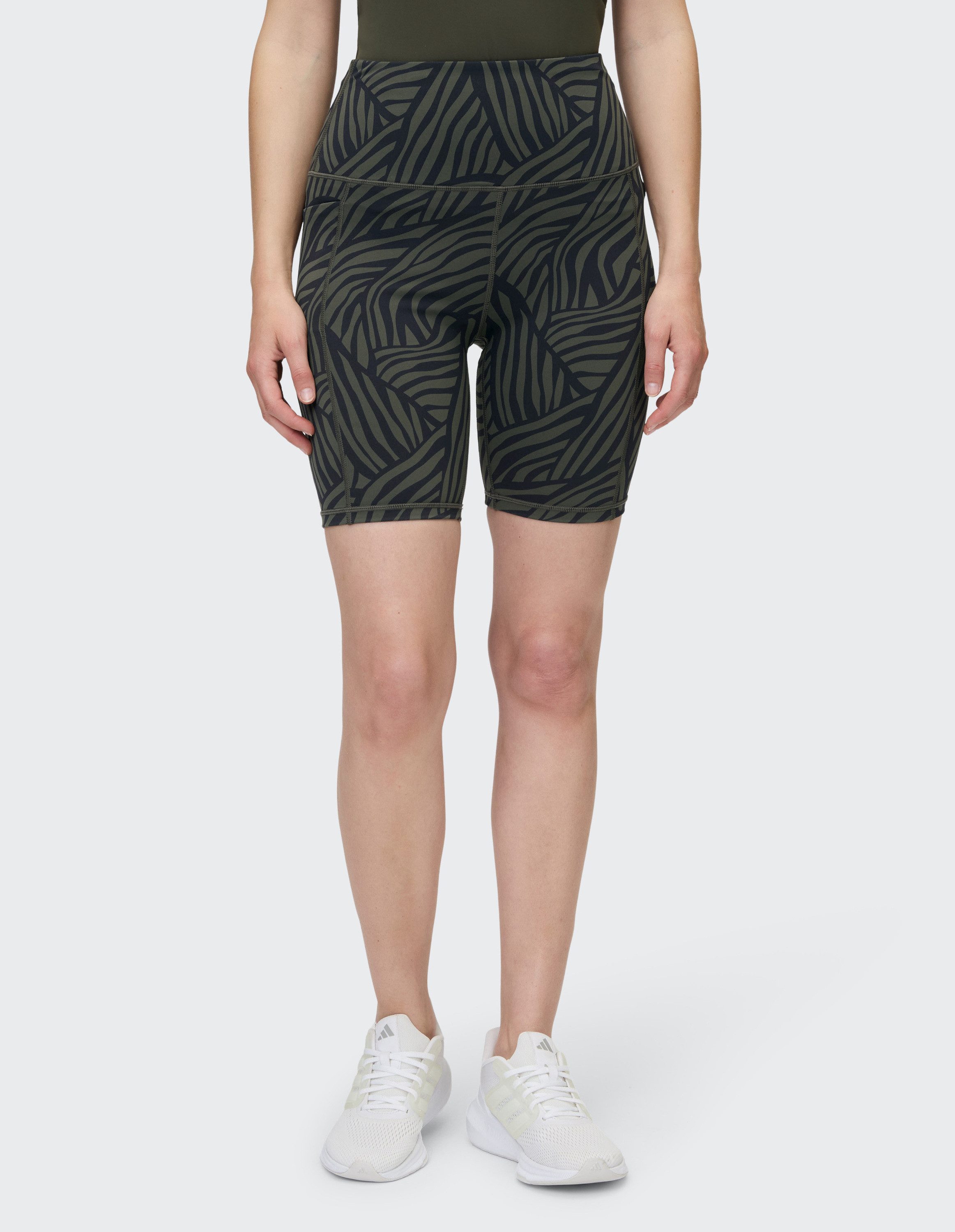 Venice Beach Trainingsshorts Shorts VB Camelia günstig online kaufen