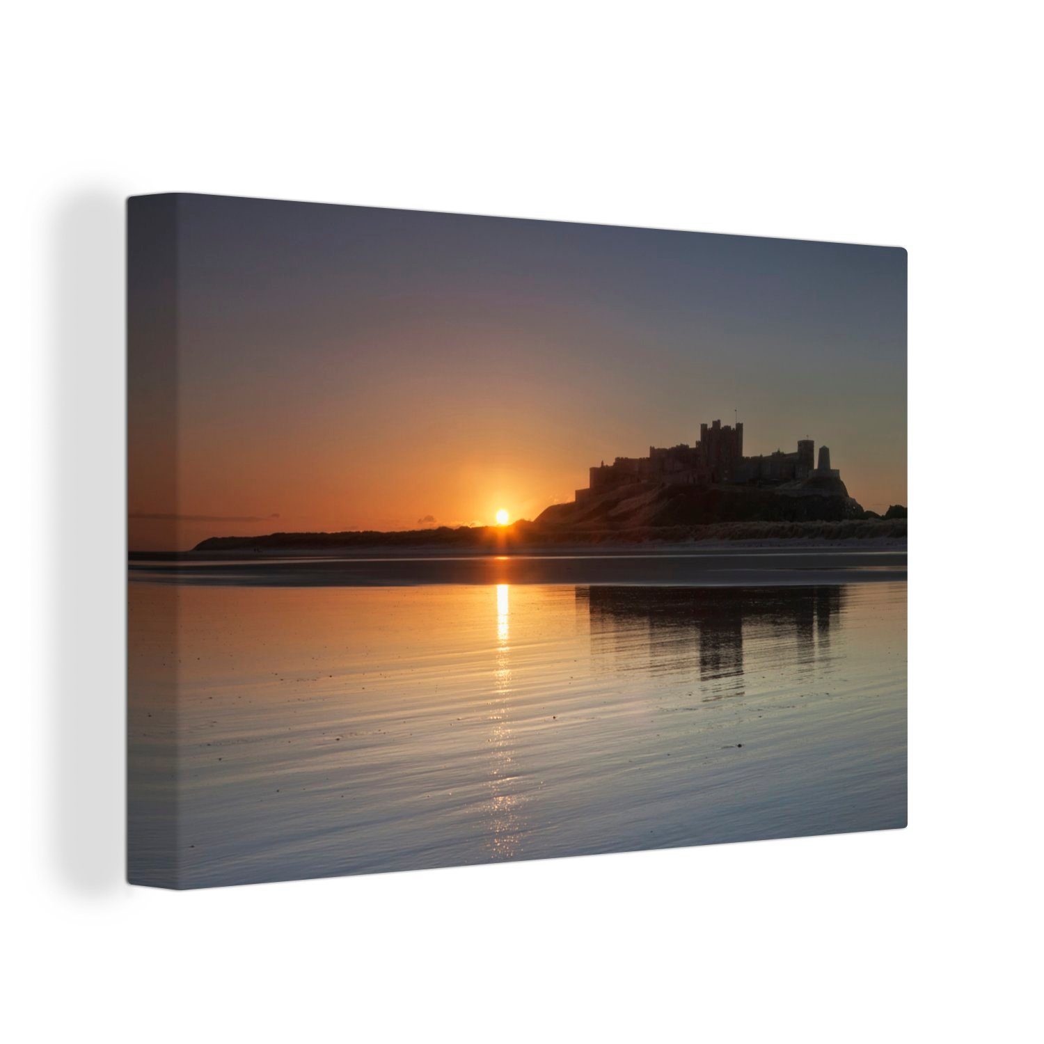 OneMillionCanvasses® Leinwandbild Sonnenuntergang hinter Bamburgh Castle, (1 St), Wandbild Leinwandbilder, Aufhängefertig, Wanddeko, 30x20 cm
