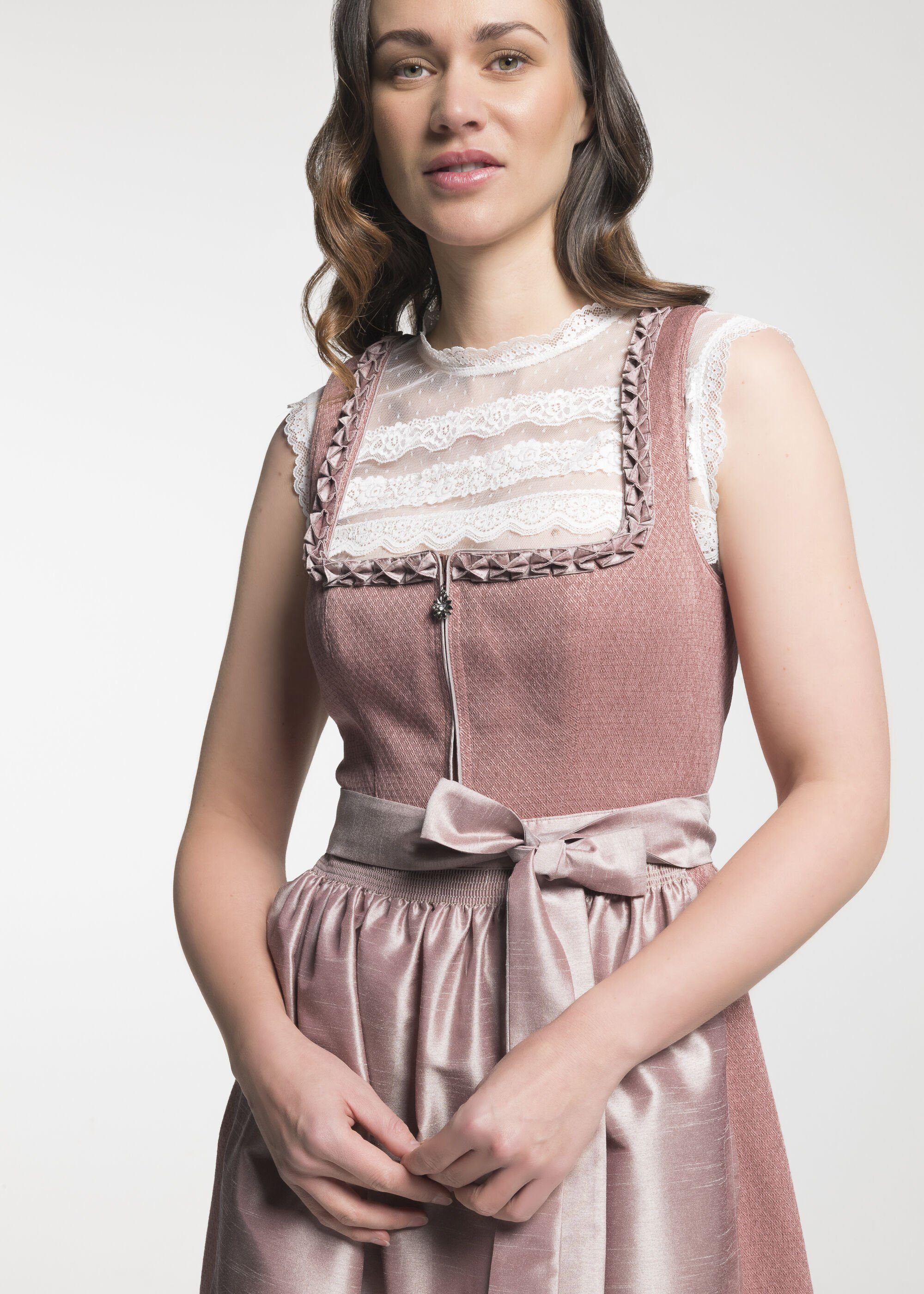 Spieth & Wensky Dirndl Diva (1-tlg) Karreeausschnit