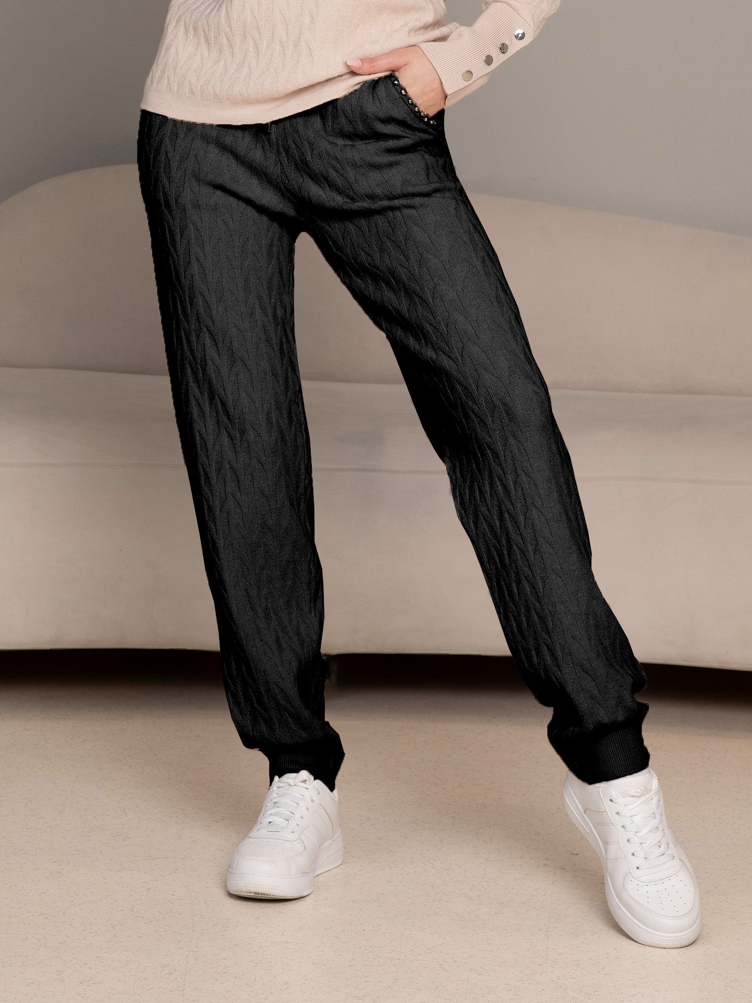 Passioni Strickhose aus Strick mit Nietendetails günstig online kaufen