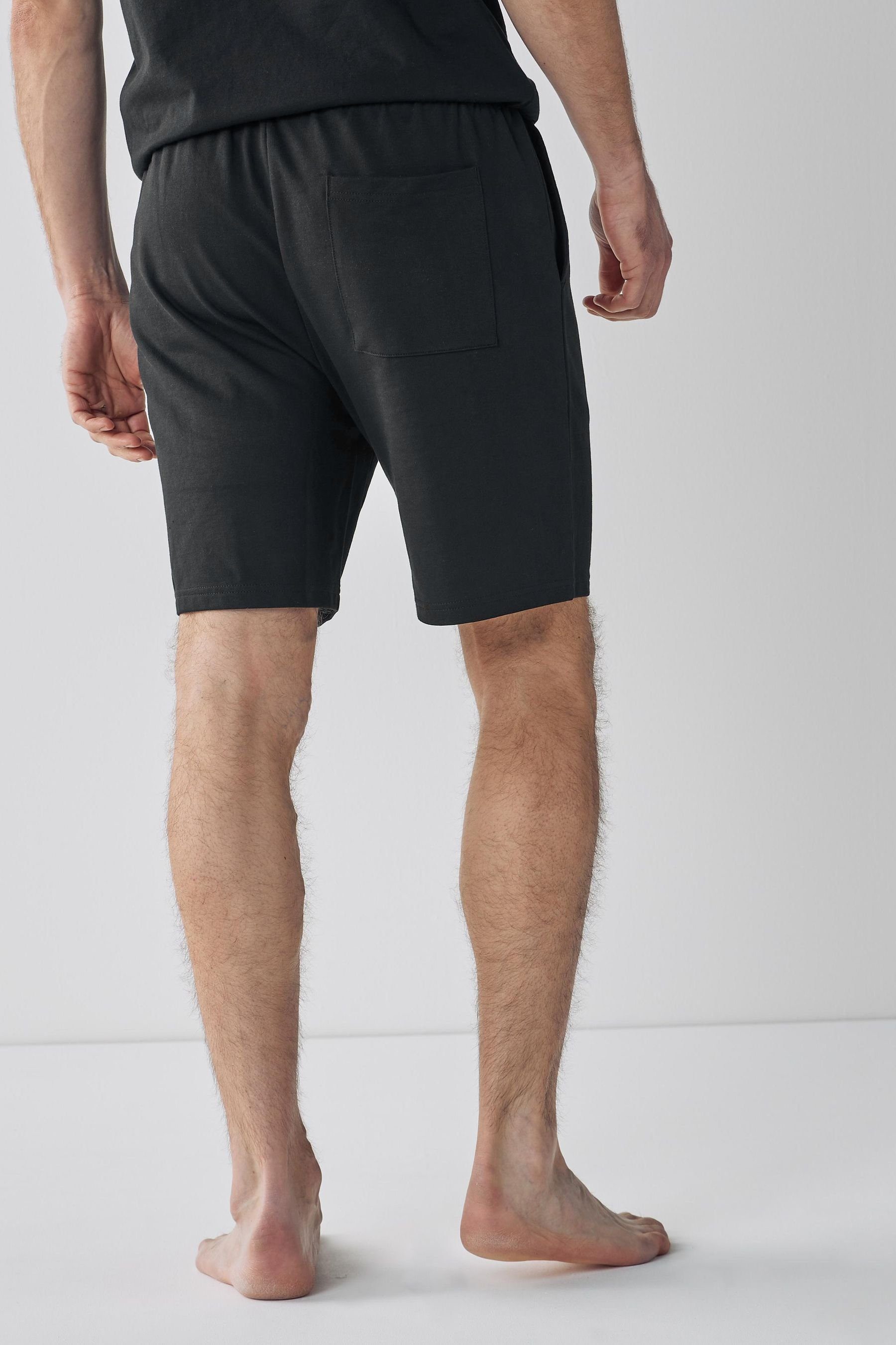 Next Relaxshorts (1-tlg) Black Leichte Shorts