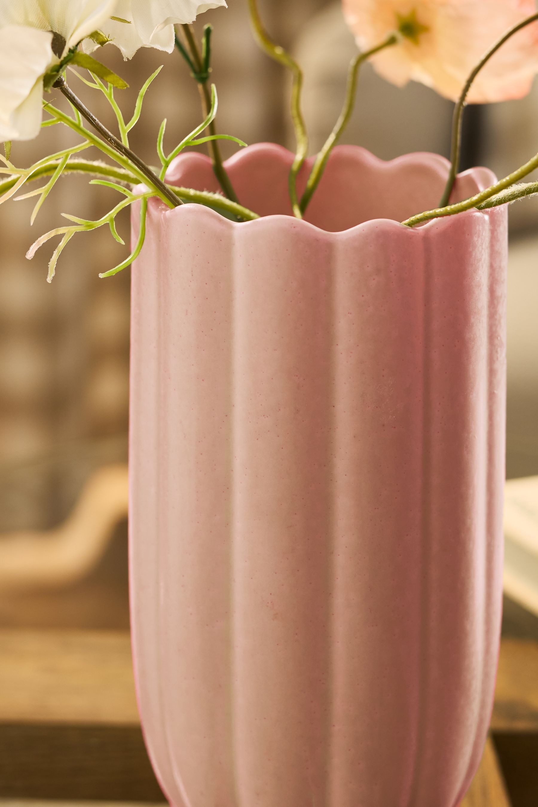Next Dekovase Kleine Keramikvase mit Bogenkante