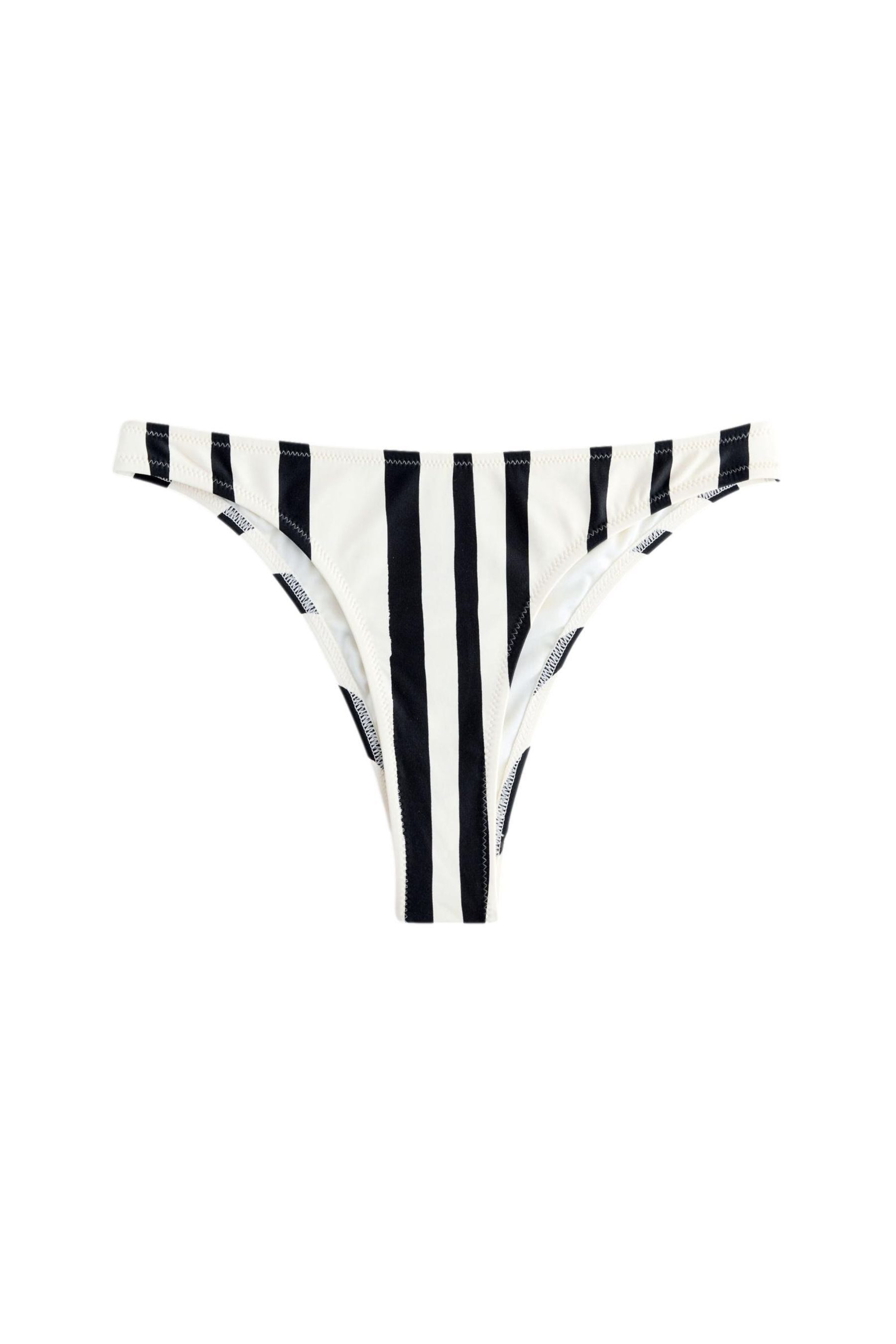 Next Bikini-Hose Brasilianische Bikinihose mit hohem Beinausschnitt (1-St)