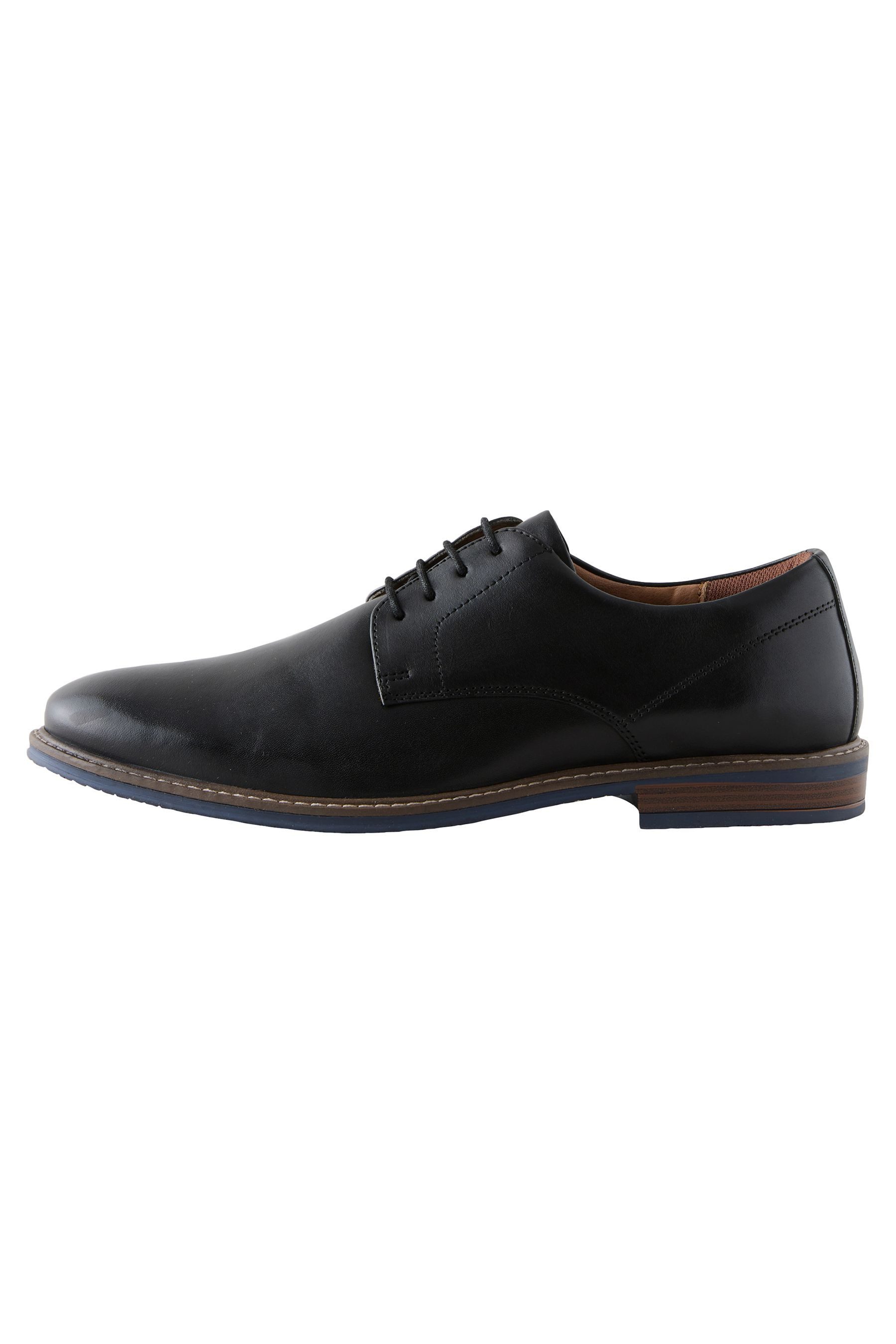 Next Derby-Schuhe mit Kontrastsohle, weite Passform Schnürschuh (1-tlg)