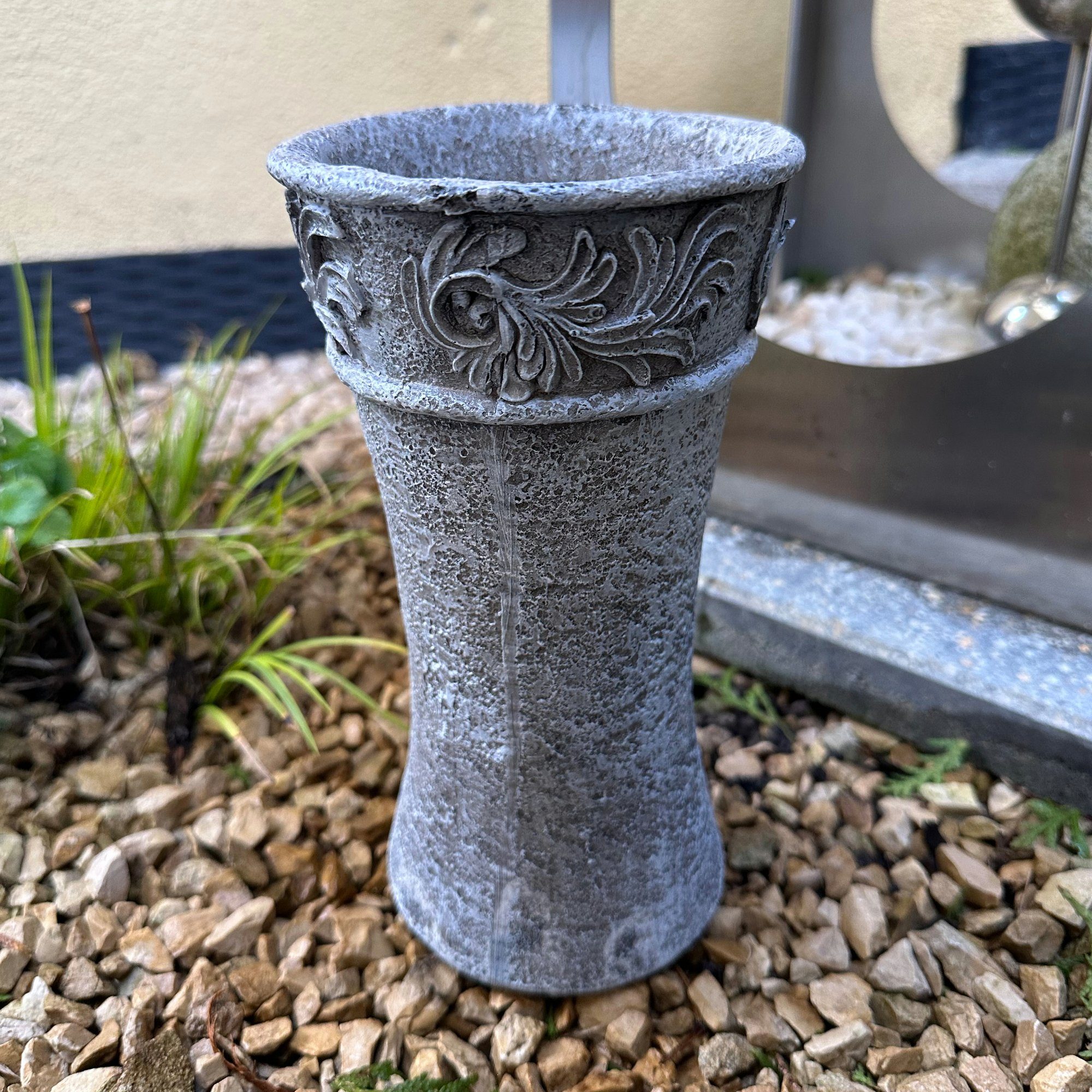 Radami Gartenfigur Grabvase Vase 3D Ranke für Grab Gedenkstein Grabschmuck Grabdeko