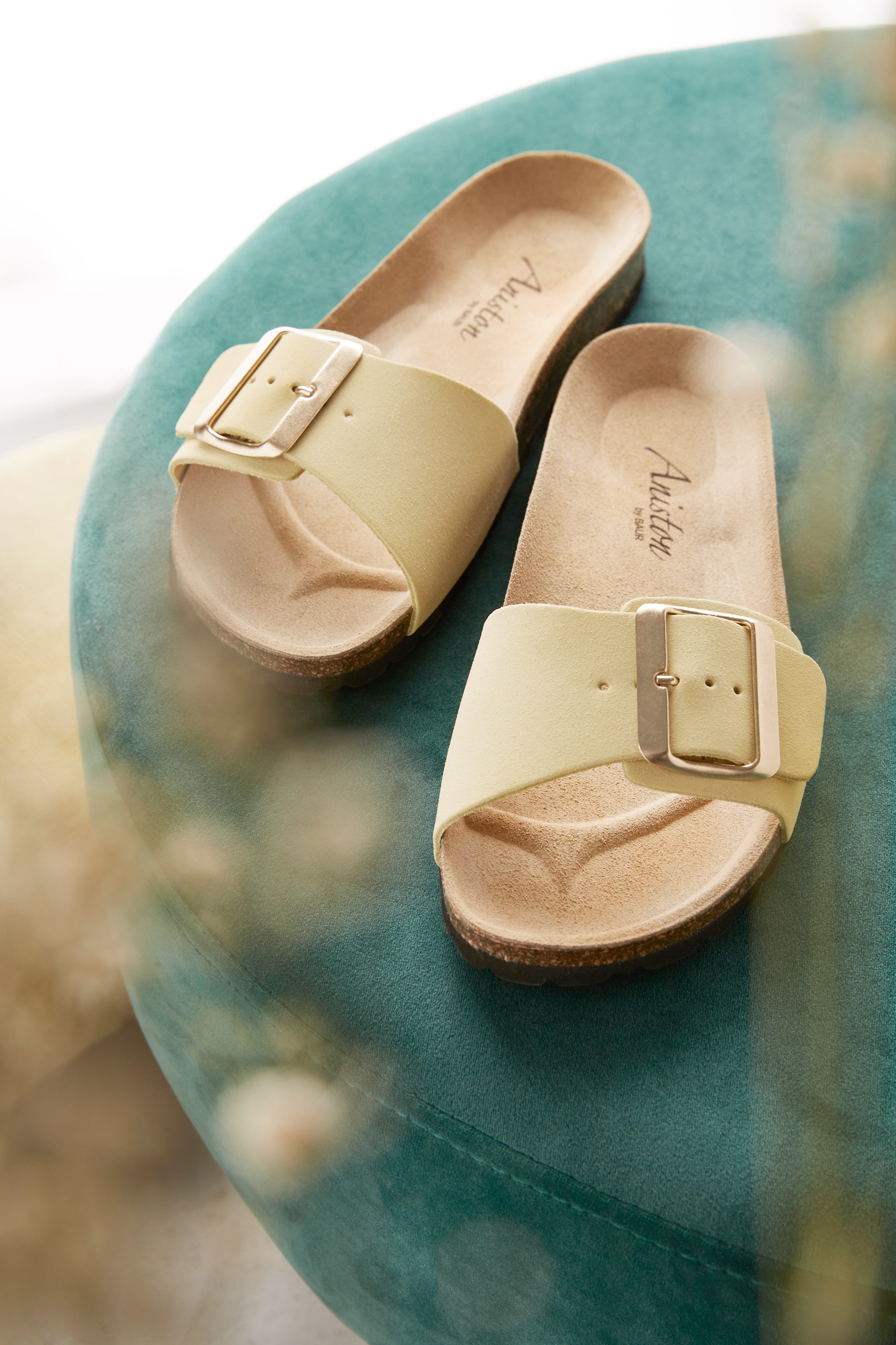 Aniston SHOES Pantolette Hausschuh, Sommerschuh, Schlappen - NEUE KOLLEKTIO günstig online kaufen