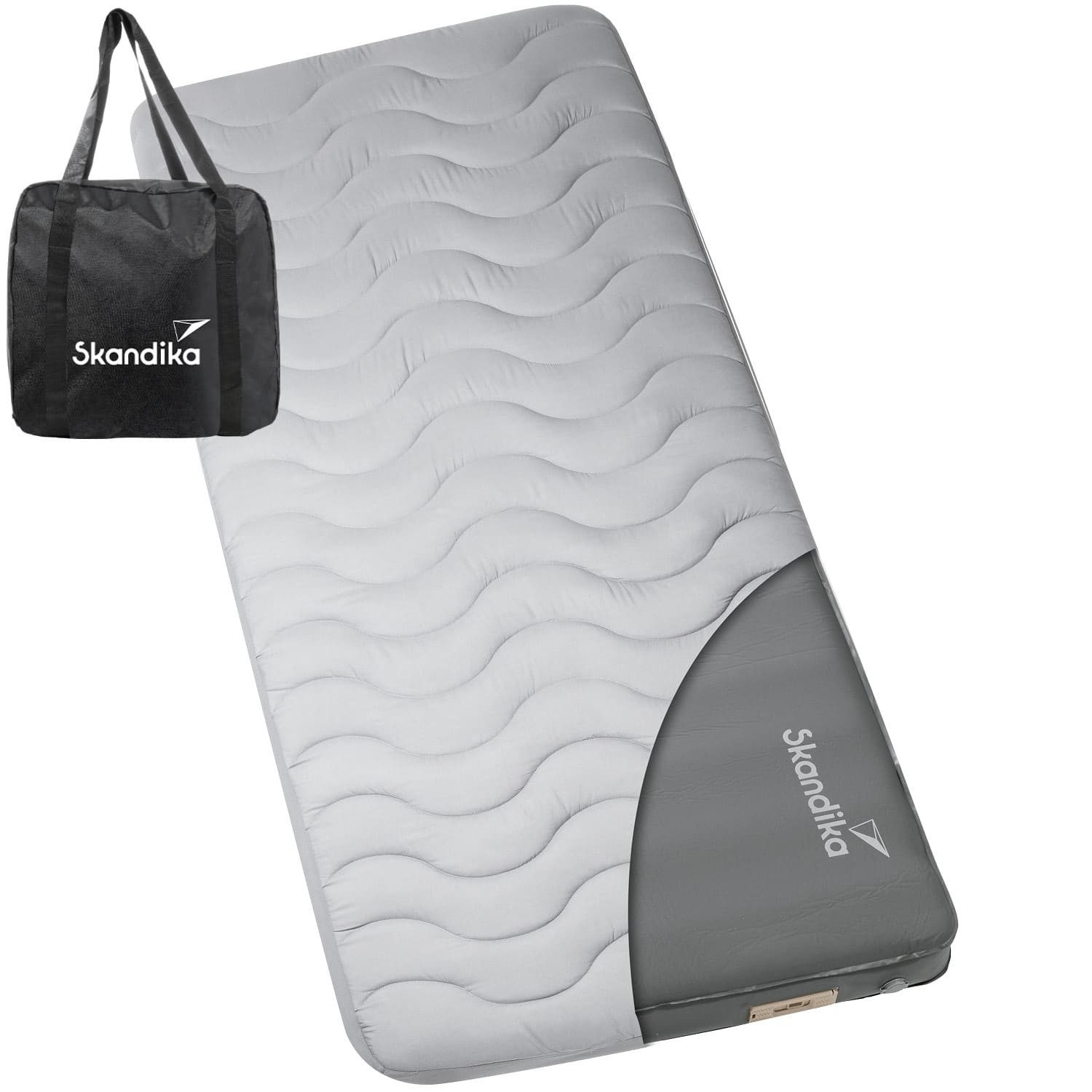 Skandika Isomatte Easy 3D Premium Flex Bundle, Luftmatratze mit Bezug, Schaumstoff, Softtouch-Oberfläche, USB-C Pumpe, selbstaufblasend, R-Wert von 12,3