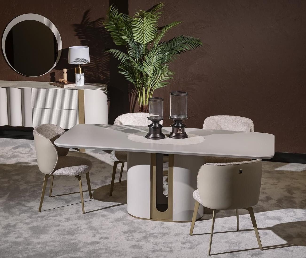 Esszimmer-Set Beiges Esszimmer Set aus Holz und Textil mit eleganten Stühlen