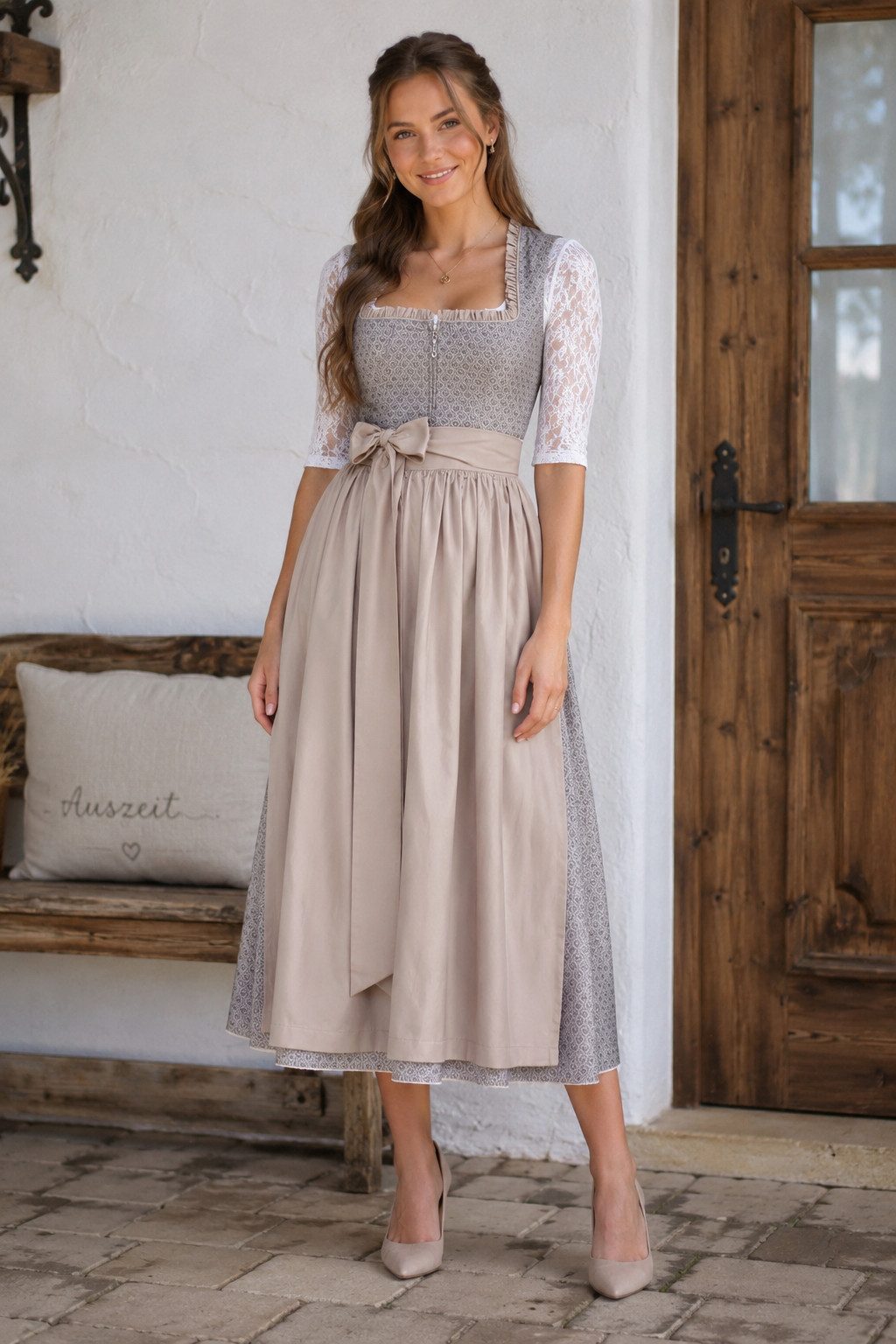 Alpenmärchen Dirndl Langes Dirndl Avelina in grau und creme - ALM1073