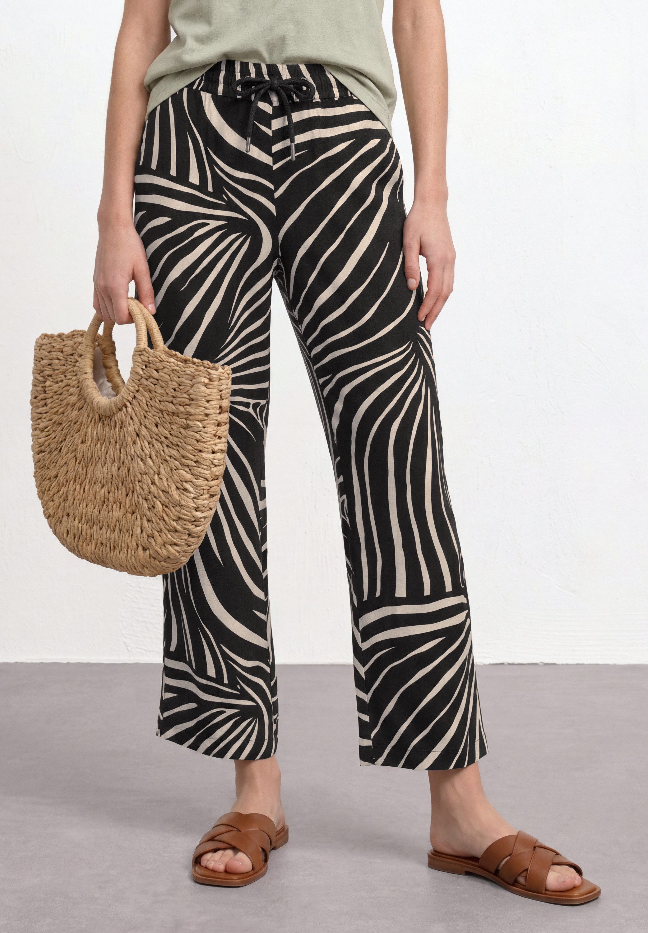 STREET ONE Stoffhose mit allover Print