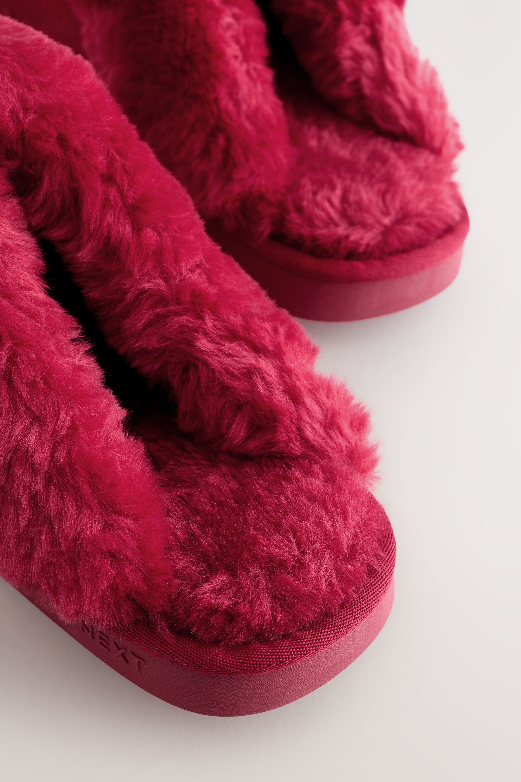 Next Hausschuhe aus Veloursleder mit Kunstfellfutter Hausschuh (1-tlg)