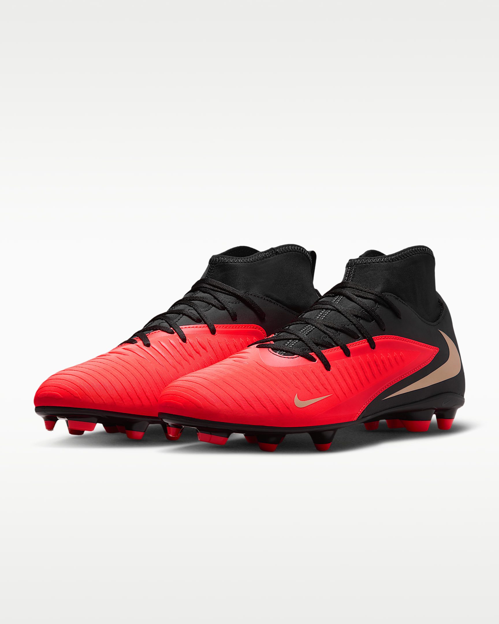 Nike Phantom 6 High Club Fußballschuh Außensohle für Rasen & Kunstrasen und feste Böden
