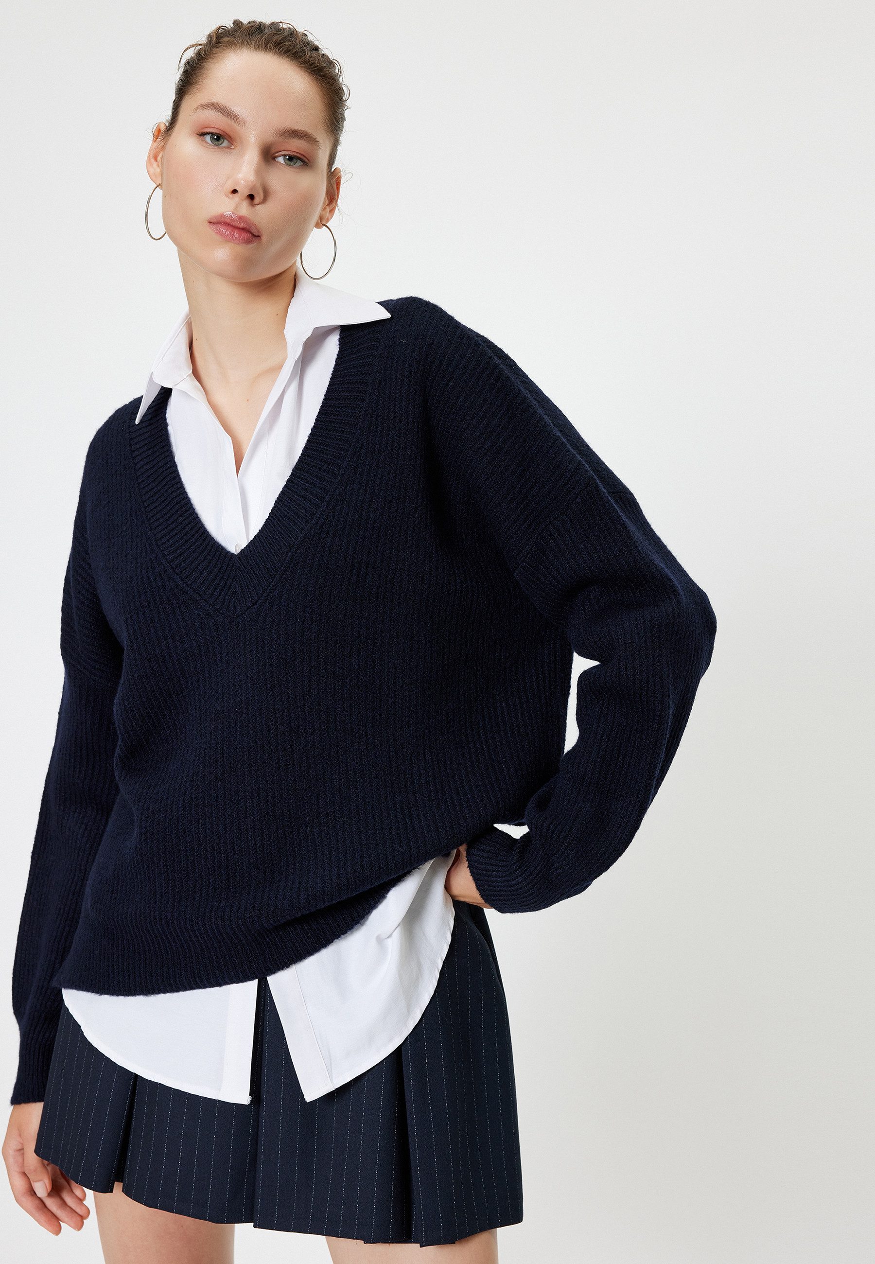 V-Ausschnitt-Pullover V-Kragen Regular