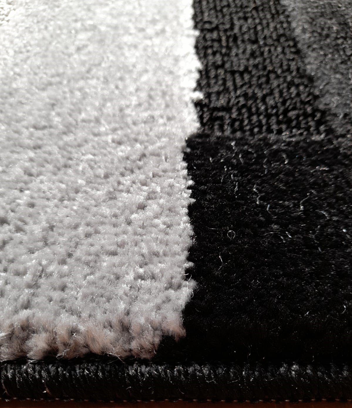 oKu-Tex Badematte Badgarnitur 2-teilig mit Ausschnitt, weich & rutschfest, fußbodenheizungsgeeignet, strapazierfähig, Polypropylen, WC-Vorleger Set mit Ausschnitt, weicher Flor, waschbar, flauschig