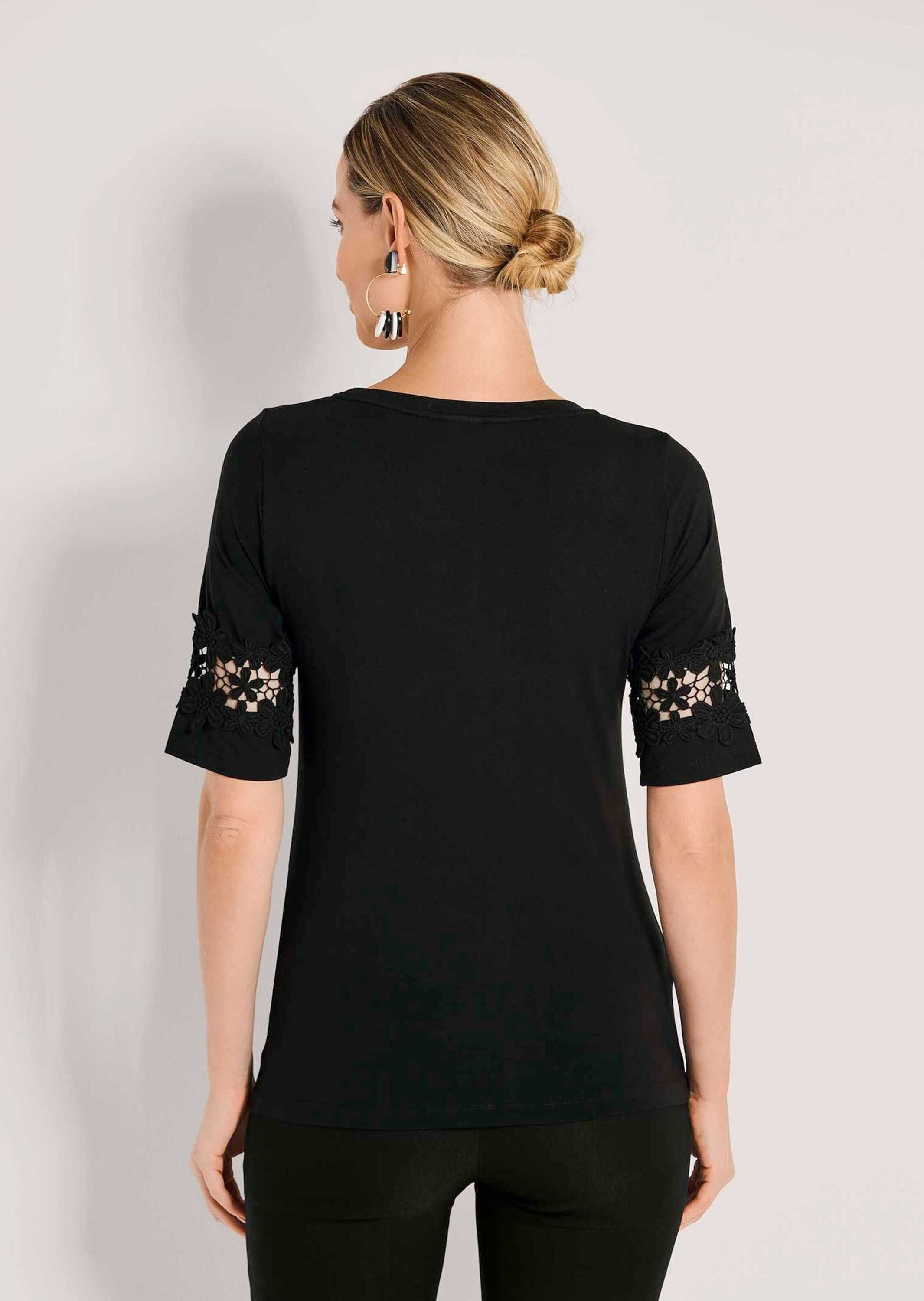 MADELEINE Kurzarmshirt Sommerliches Shirt mit Spitzendetail Uni-Design, runder Ausschnitt, ohne Verschluss