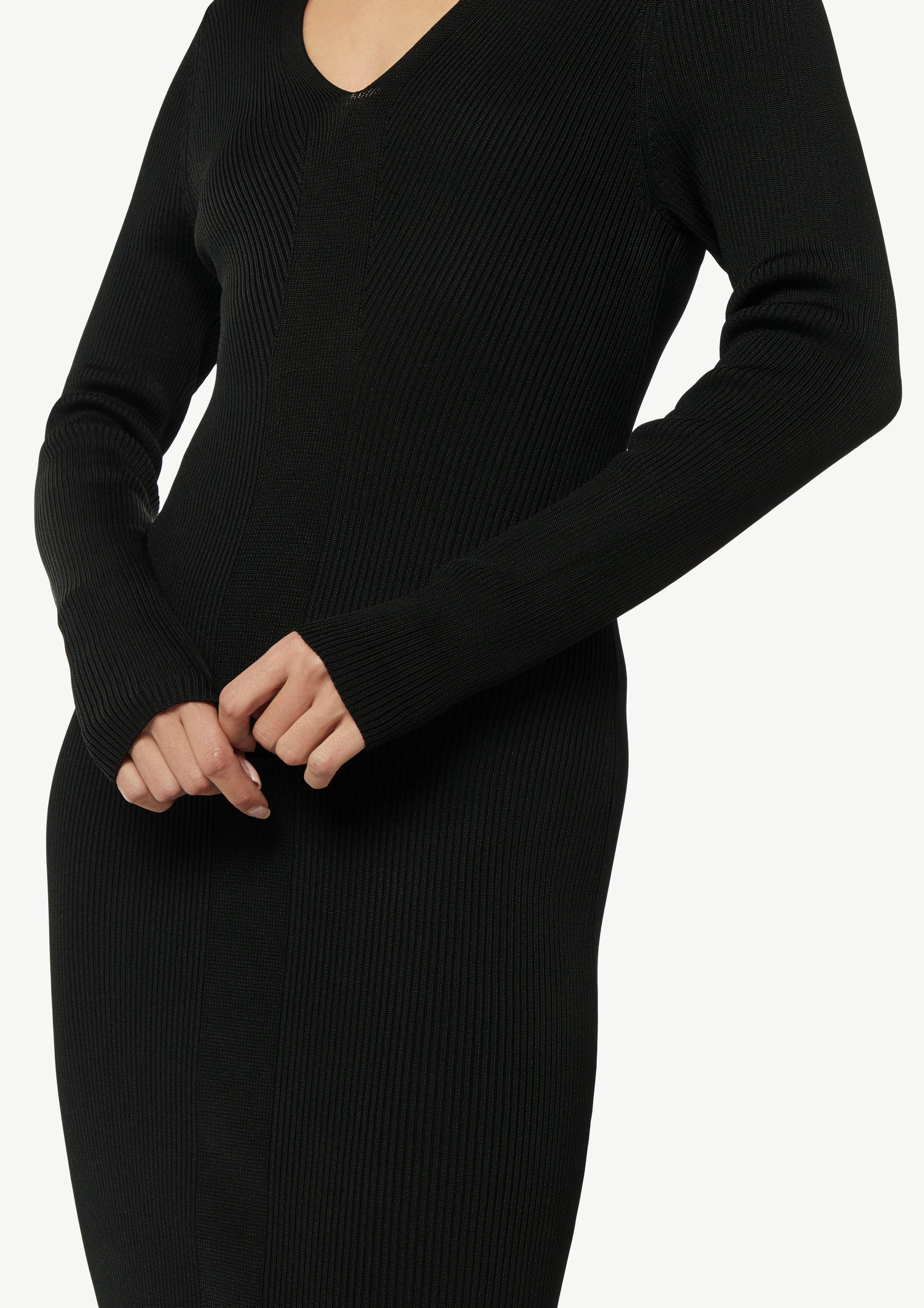 Comma Maxikleid Geripptes Slim-Fit-Kleid mit V-Ausschnitt günstig online kaufen