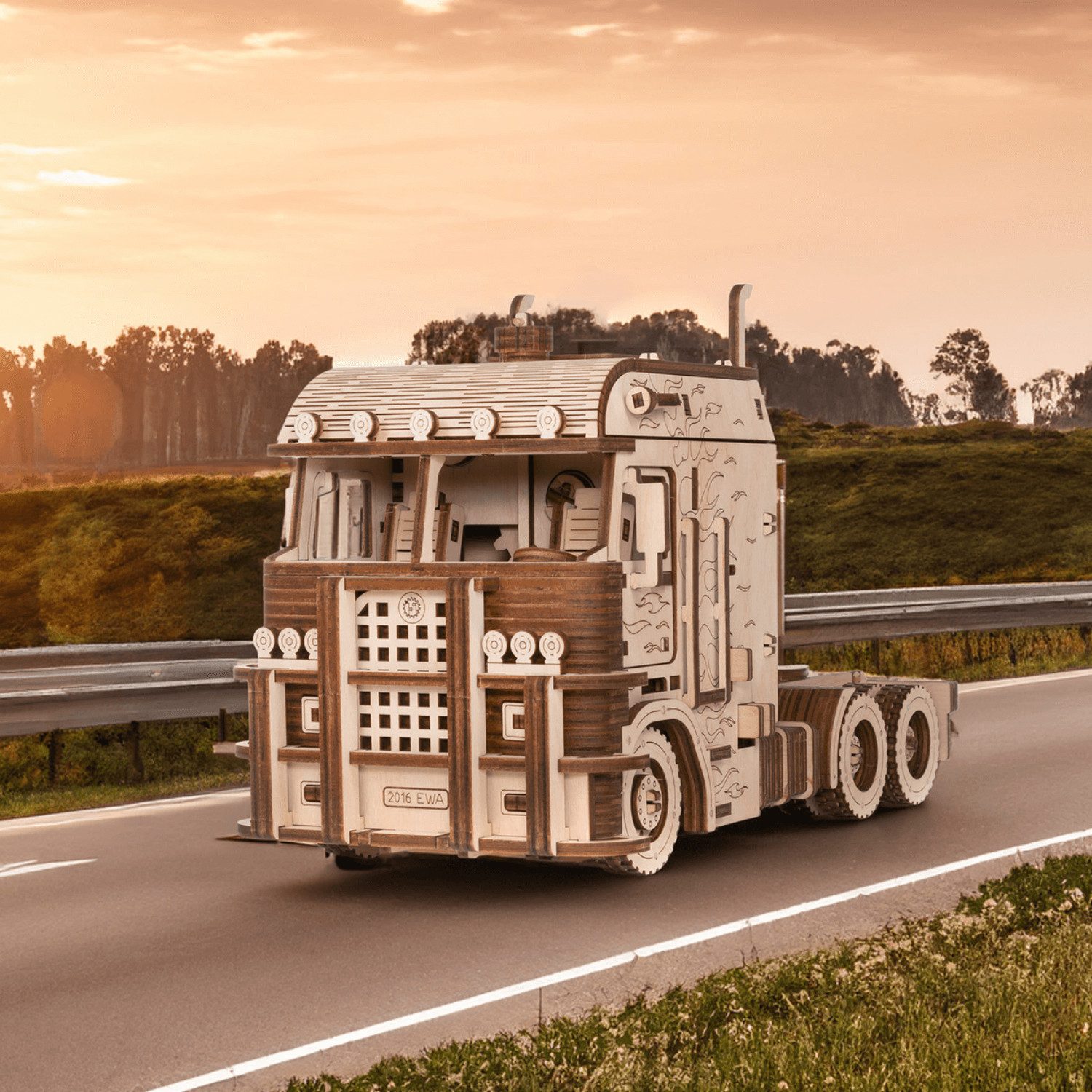 Eco Wood Art Modellbausatz Eco-Wood-Art ROAD KING LKW Aufleger Mechanisches günstig online kaufen