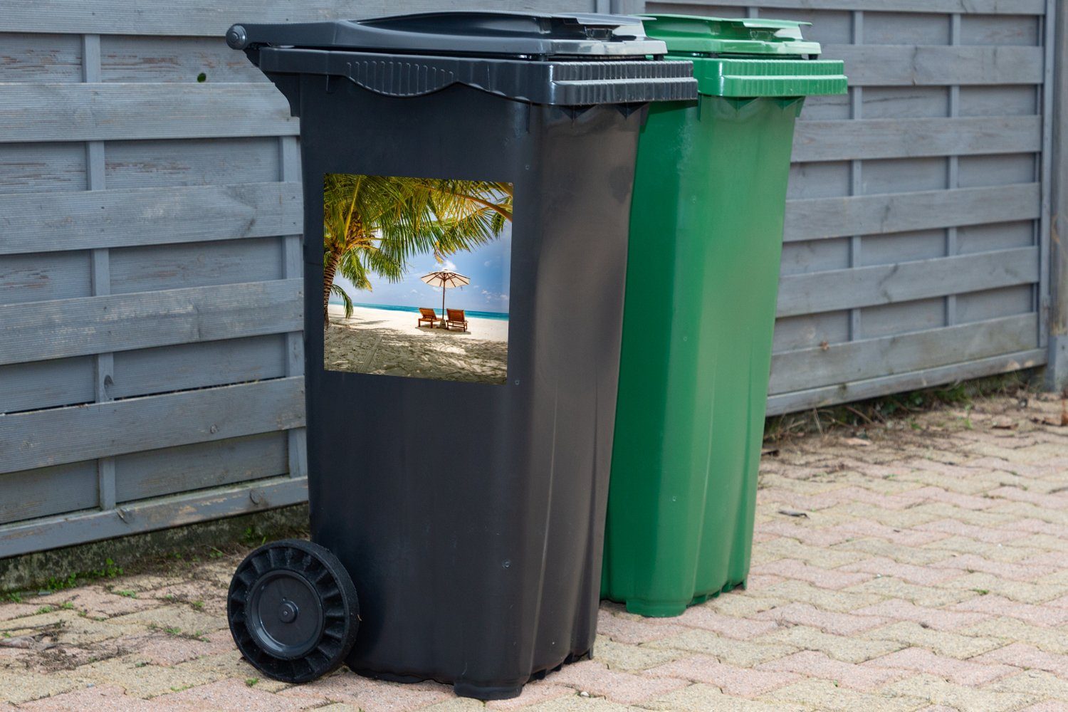 Mülleimer-aufkleber, Strand MuchoWow Wandsticker (1 Container, - - St), Sticker, Mülltonne, Abfalbehälter Strandkorb Sonnenschirm